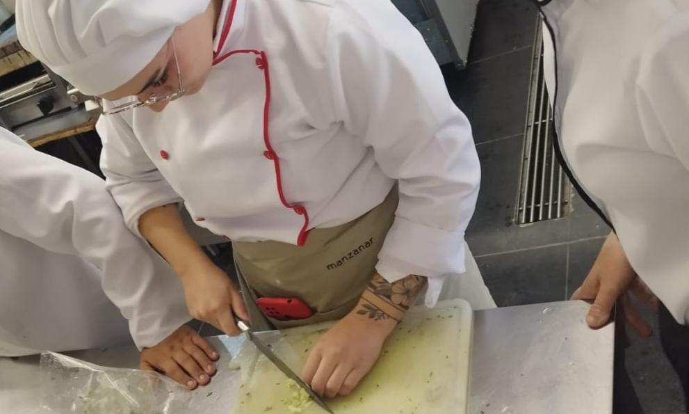 Estudiantes de gastronomía de Bella Unión cocinaron en el parador de UTU