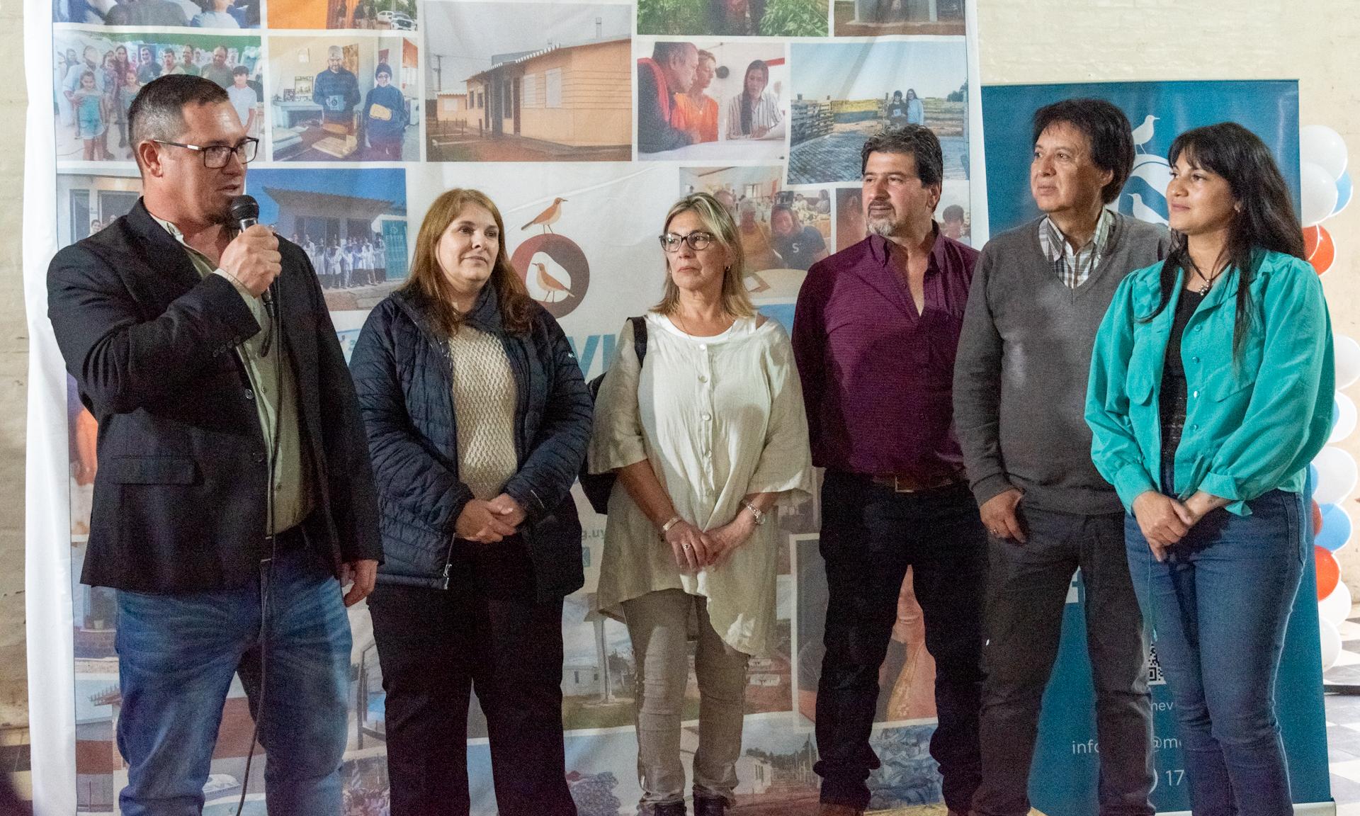 Dicas entregó certificados de Albañilería 