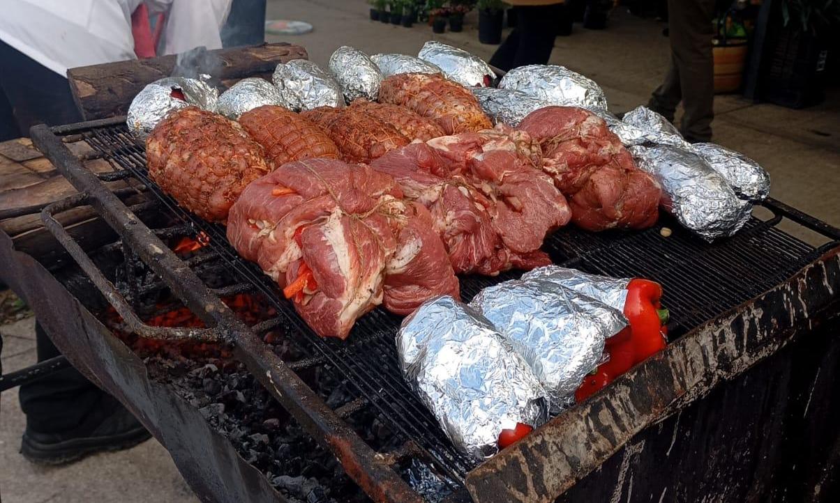 Innovación y aprendizaje: alumnos del bachillerato en gastronomía participaron en jornada de cocina