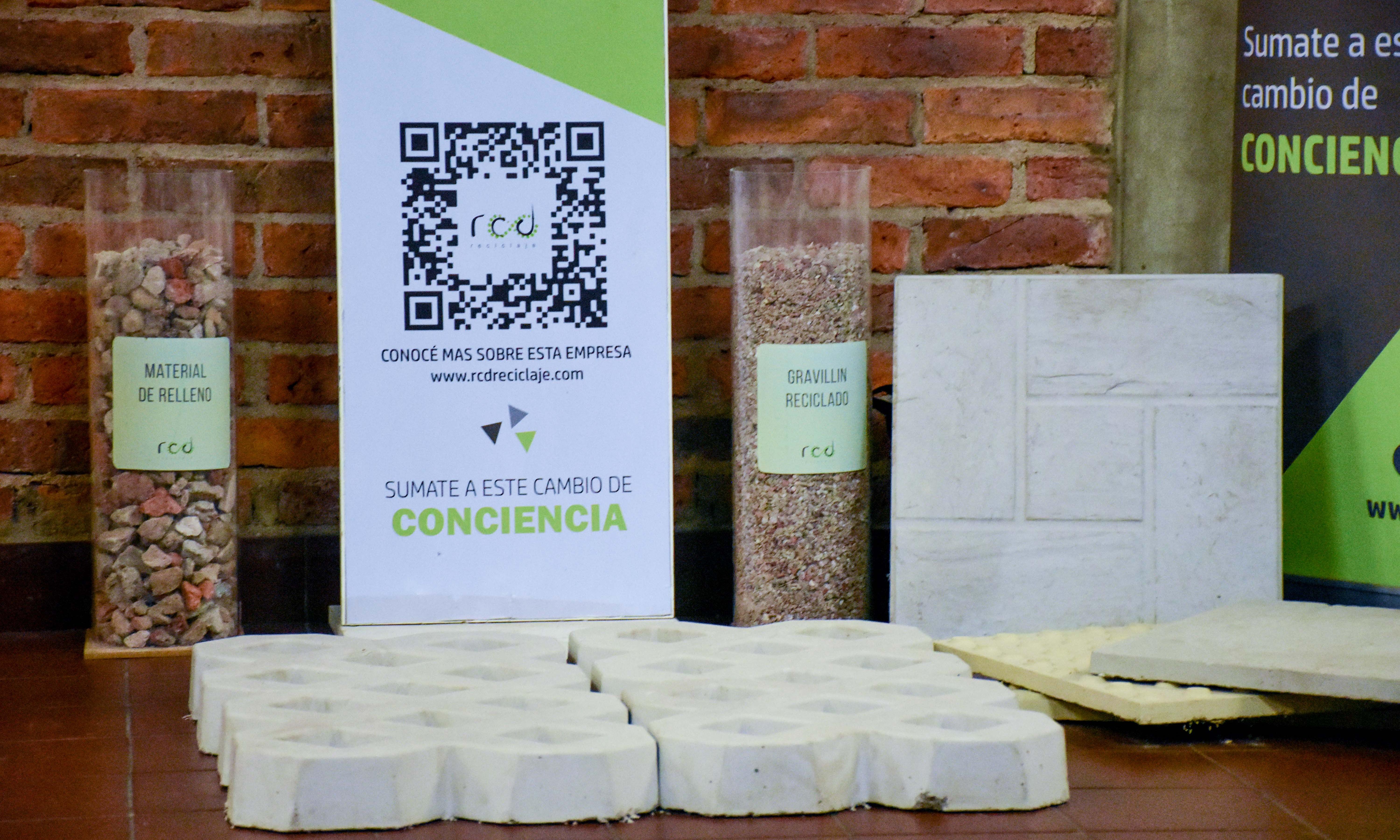 Primera jornada de intercambio sobre cuidado ambiental en el Instituto Tecnológico Superior Buceo