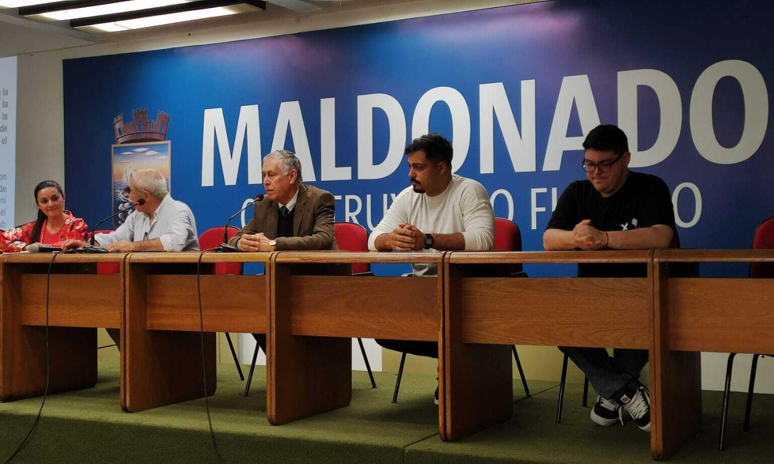 La conferencia tuvo foco en la innovación dentro del ámbito formativo y profesional otorgado por UTU y la intendencia departamental en estas oportunidades.