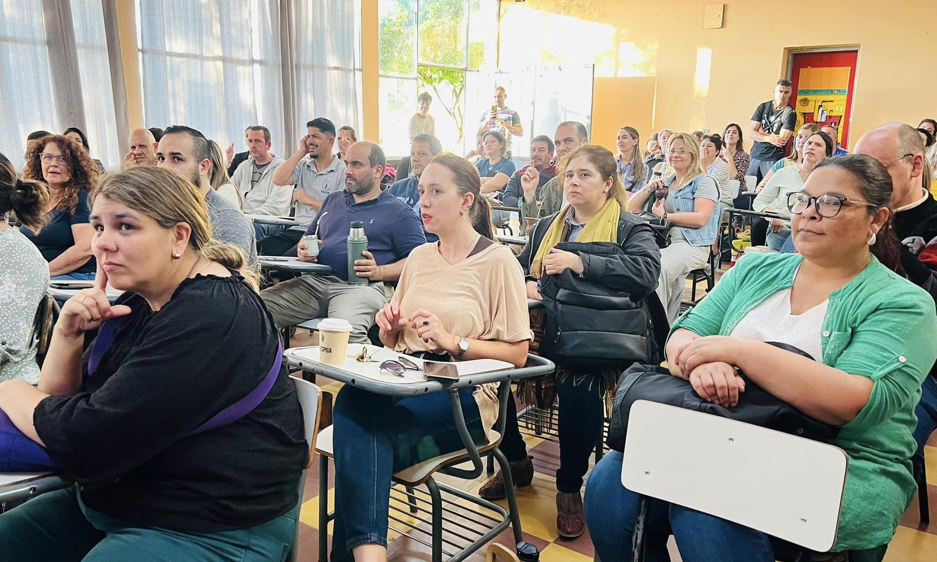 Promoviendo la Inclusión a través de talleres de Lengua de Señas en Artigas