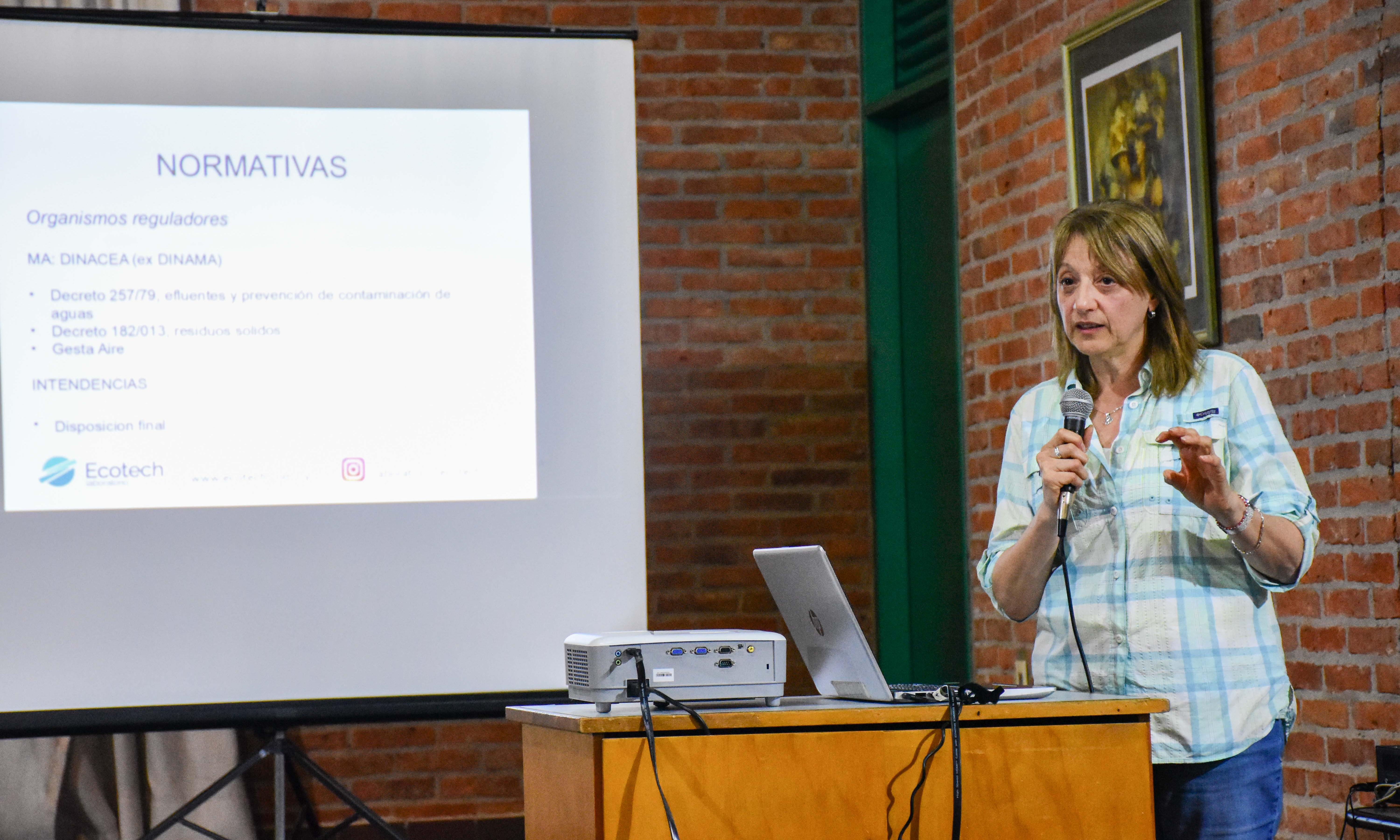 Primera jornada de intercambio sobre cuidado ambiental en el Instituto Tecnológico Superior Buceo