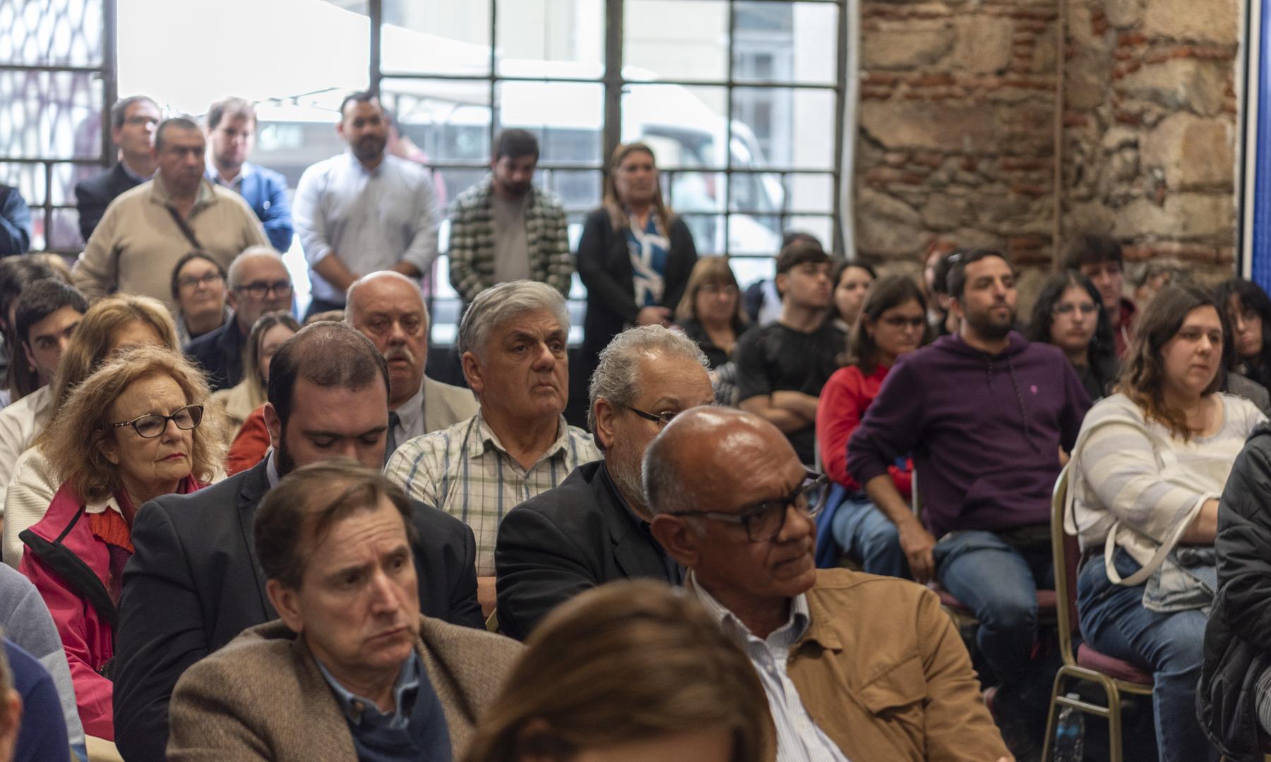 lanzamiento del libro "Historia de la Educación Técnica del Uruguay" de Raúl Marfetán