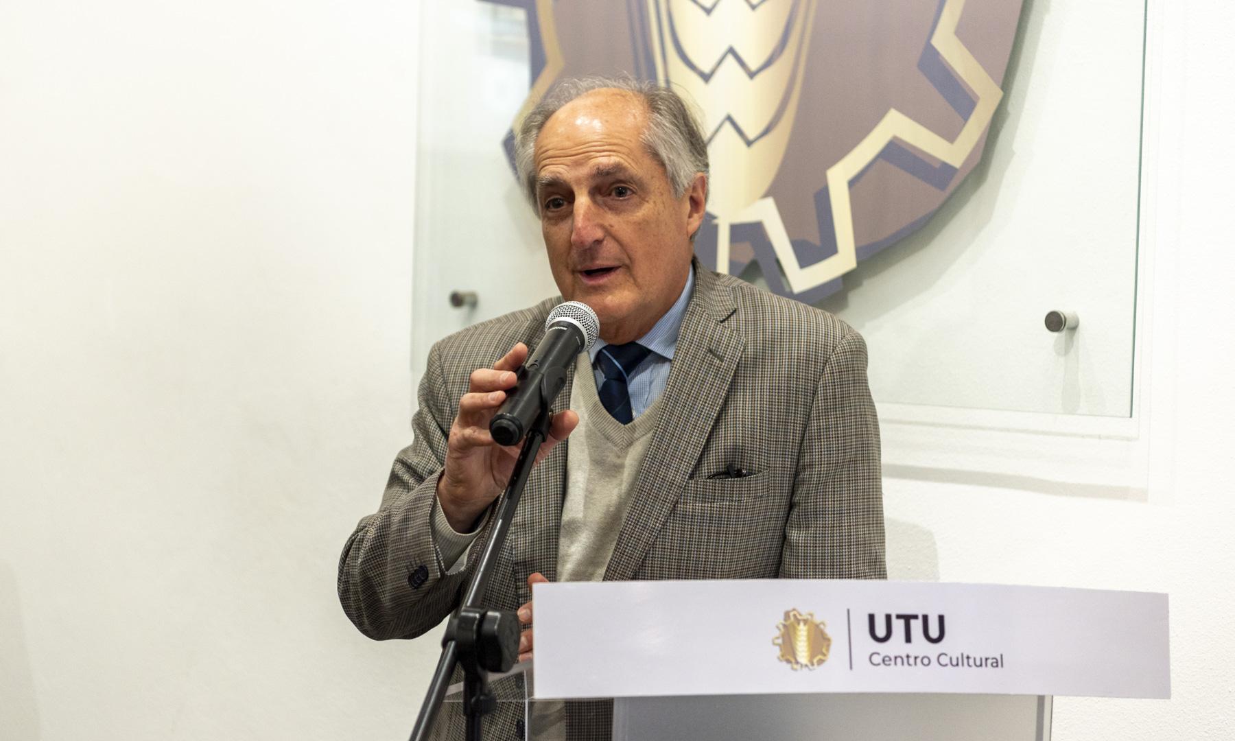 lanzamiento del libro "Historia de la Educación Técnica del Uruguay" de Raúl Marfetán