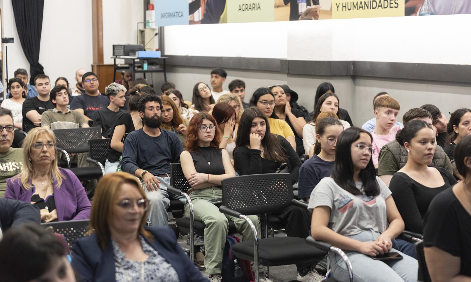 Potencia el Cambio: Inteligencia Artificial como herramienta para transformar tus prácticas pedagógicas