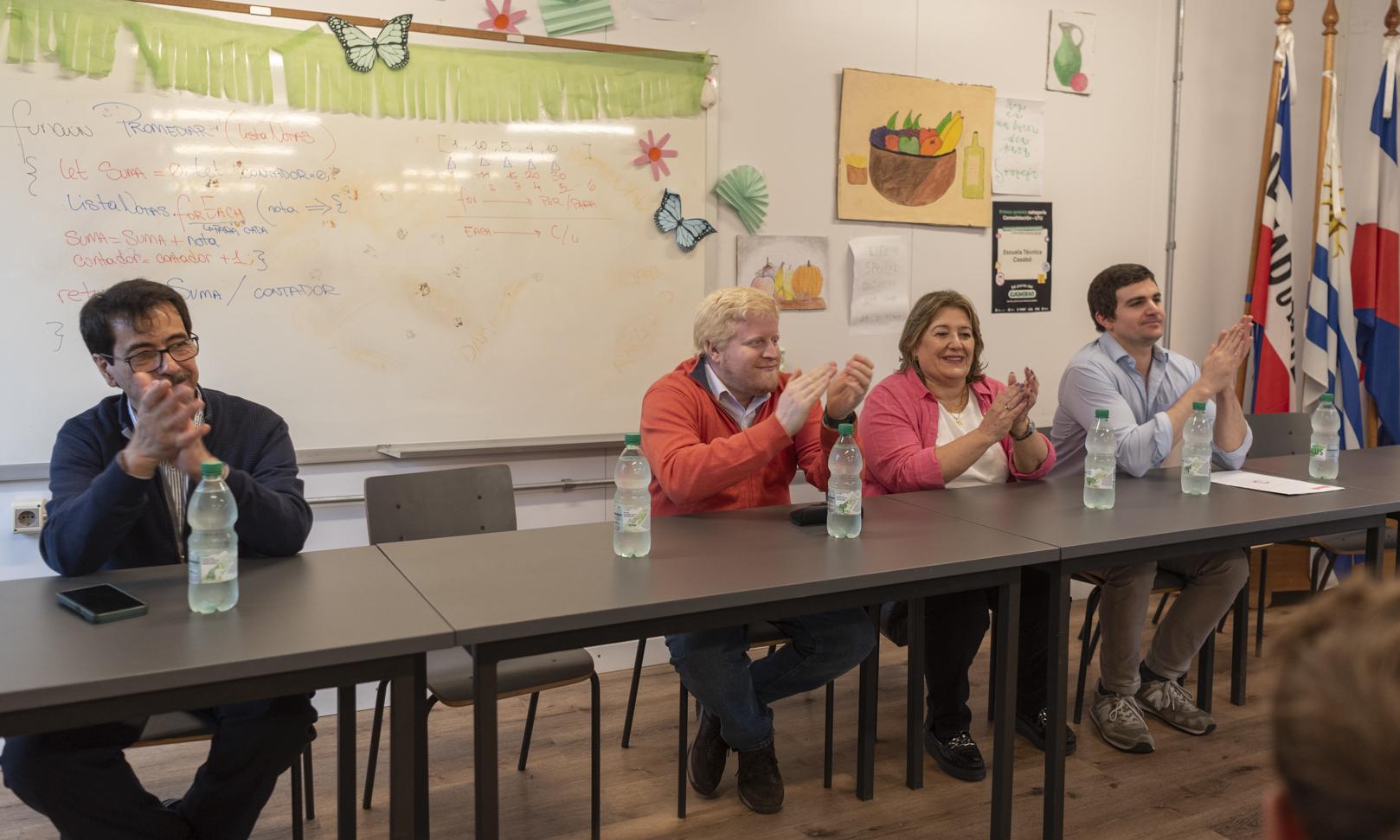 Un primer premio por eficiencia y motivación: Escuela Técnica Casabó recibió a autoridades del MIEM por concurso nacional   ​​​​​​​