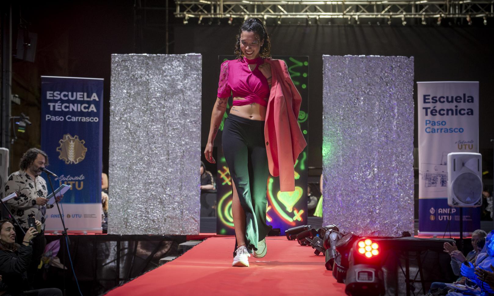El brillante talento de UTU Paso Carrasco deslumbró en la pasarela