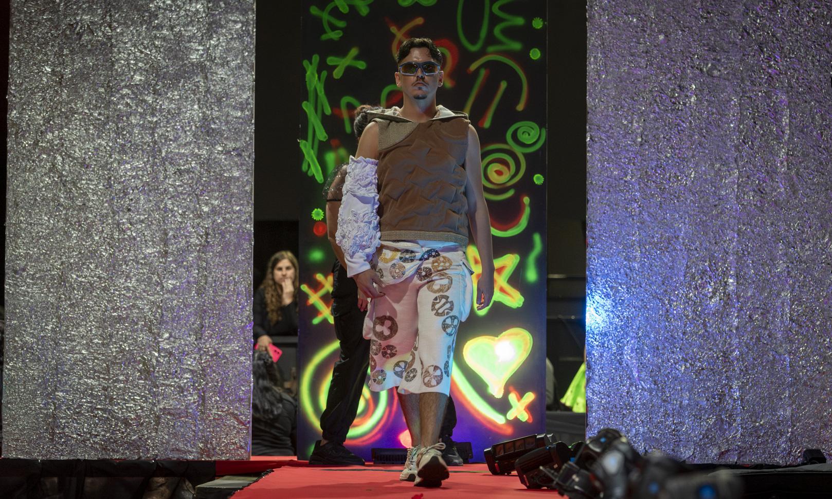 El brillante talento de UTU Paso Carrasco deslumbró en la pasarela