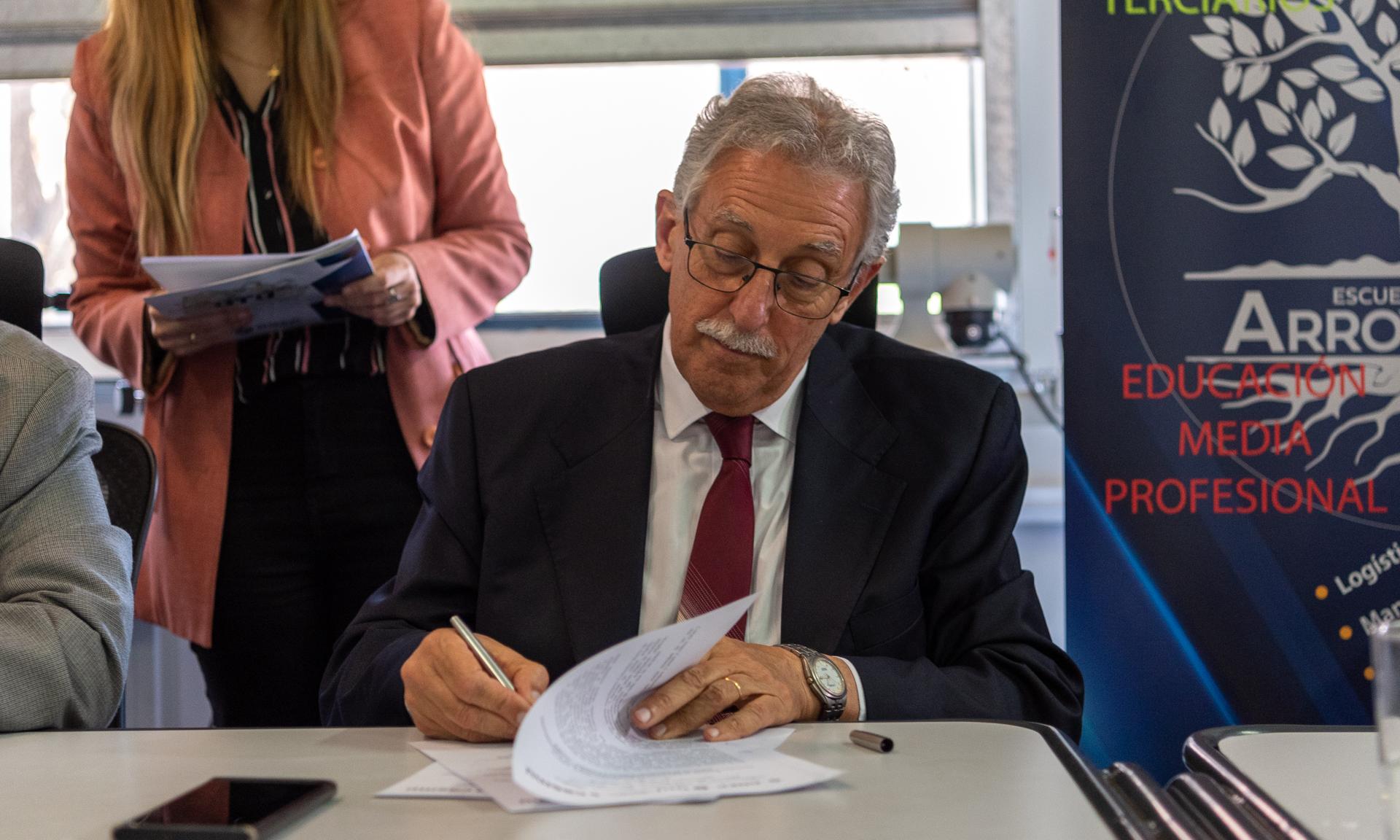 Se firmó un acuerdo complementario entre UTU y CASMU para la atención oftalmológica