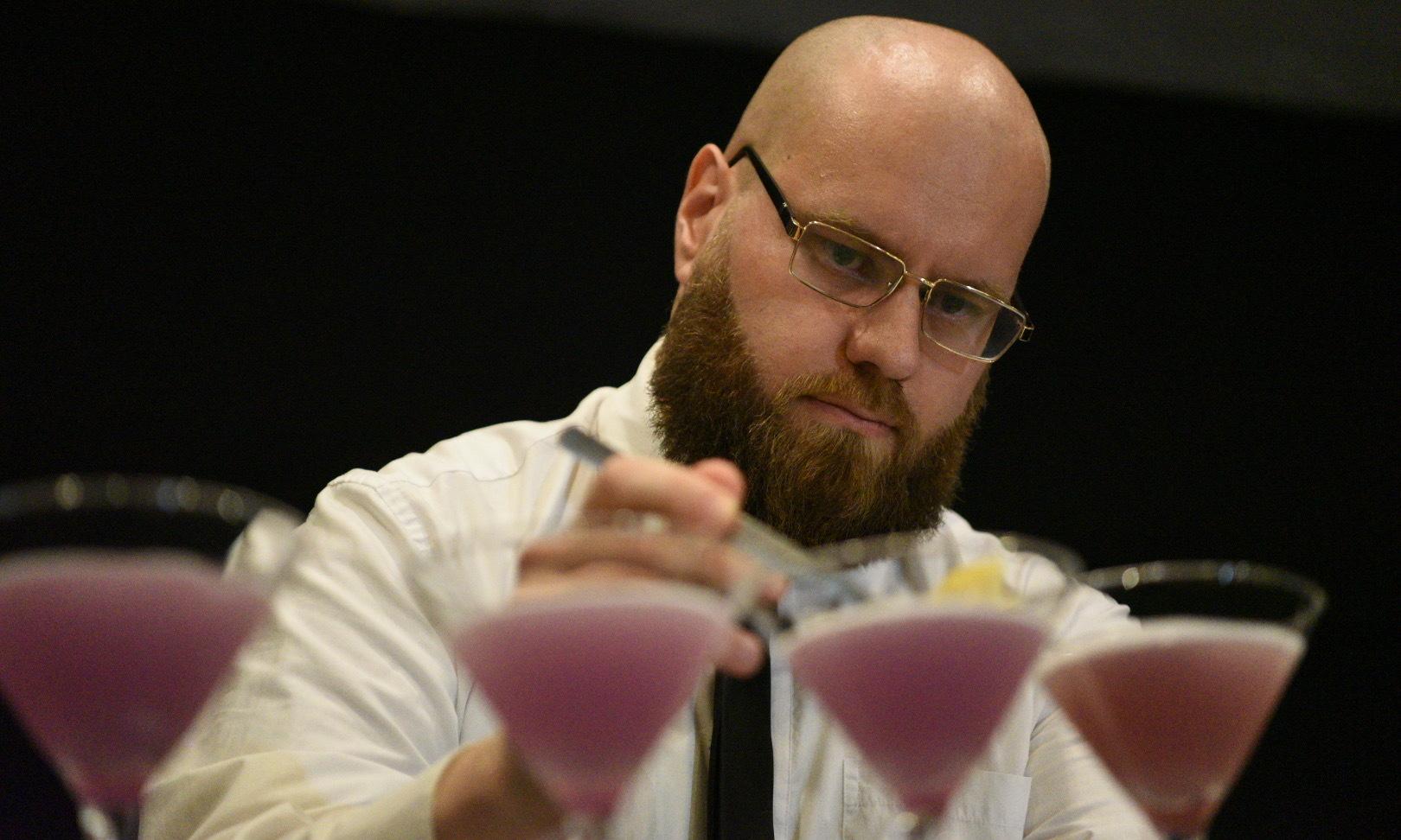 Se viene el tercer certamen nacional interescolar de mozos y barman 