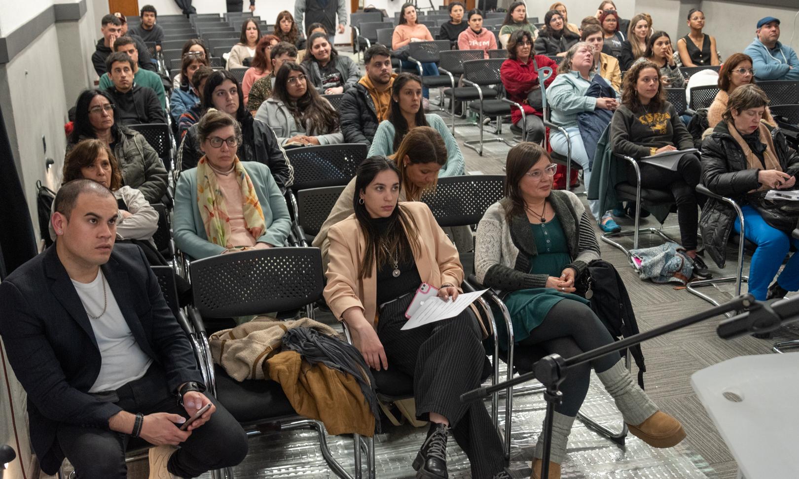 Un encuentro transformador: Reflexiones sobre la Inteligencia Artificial en la educación