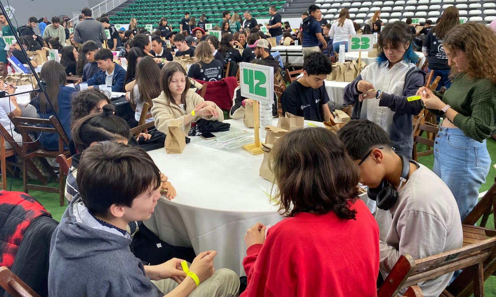 Estudiantes de Canelones y Montevideo obtuvieron premios en el Concurso de Eficiencia Energética 2024
