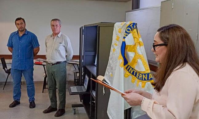 UTU de Brazo Oriental recibío equipamiento tecnologico por parte de Rotary Club Ituzaingó Maroñas