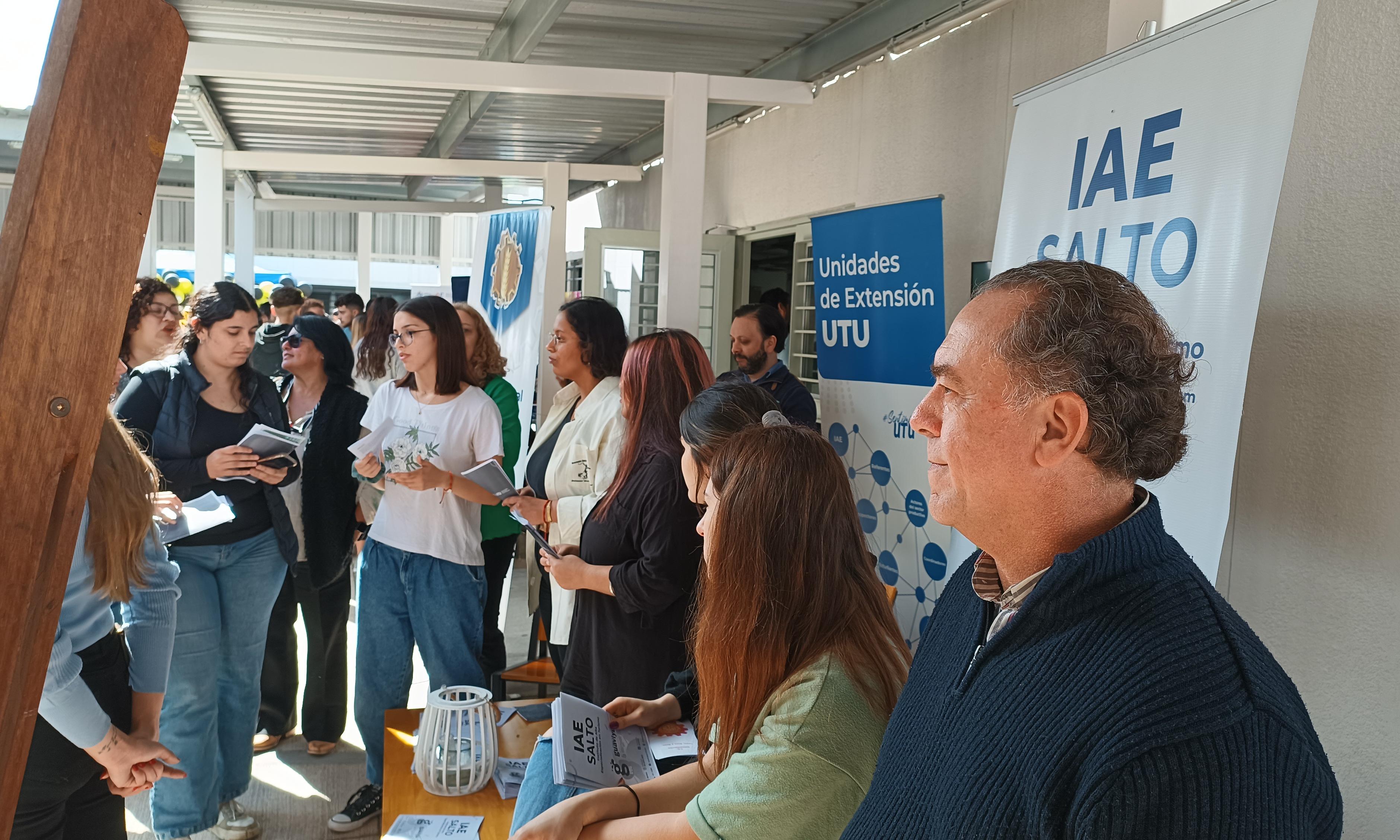 Encuentro de Oportunidades en Salto: Una Feria Educativa para el Futuro
