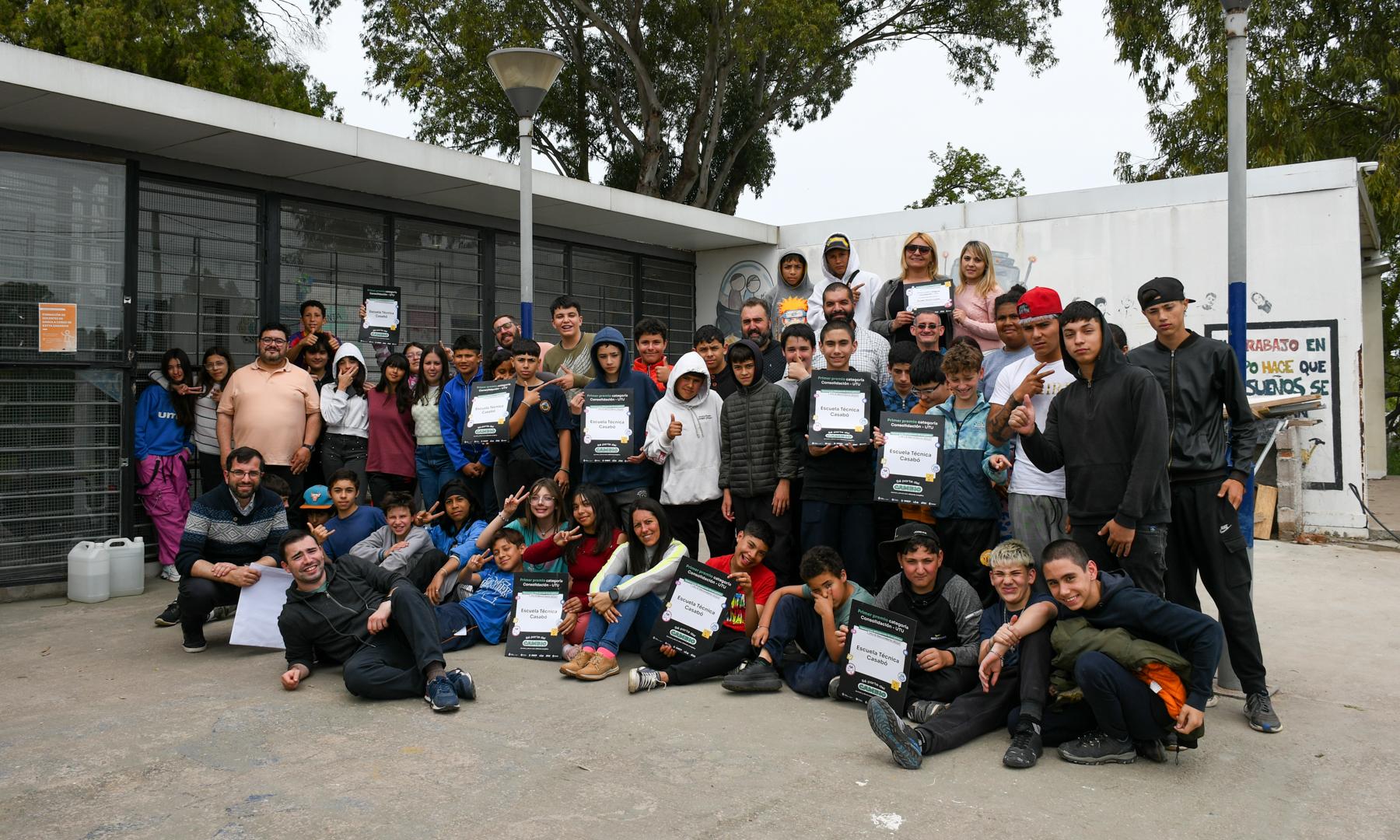 Estudiantes de Canelones y Montevideo obtuvieron premios en el Concurso de Eficiencia Energética 2024