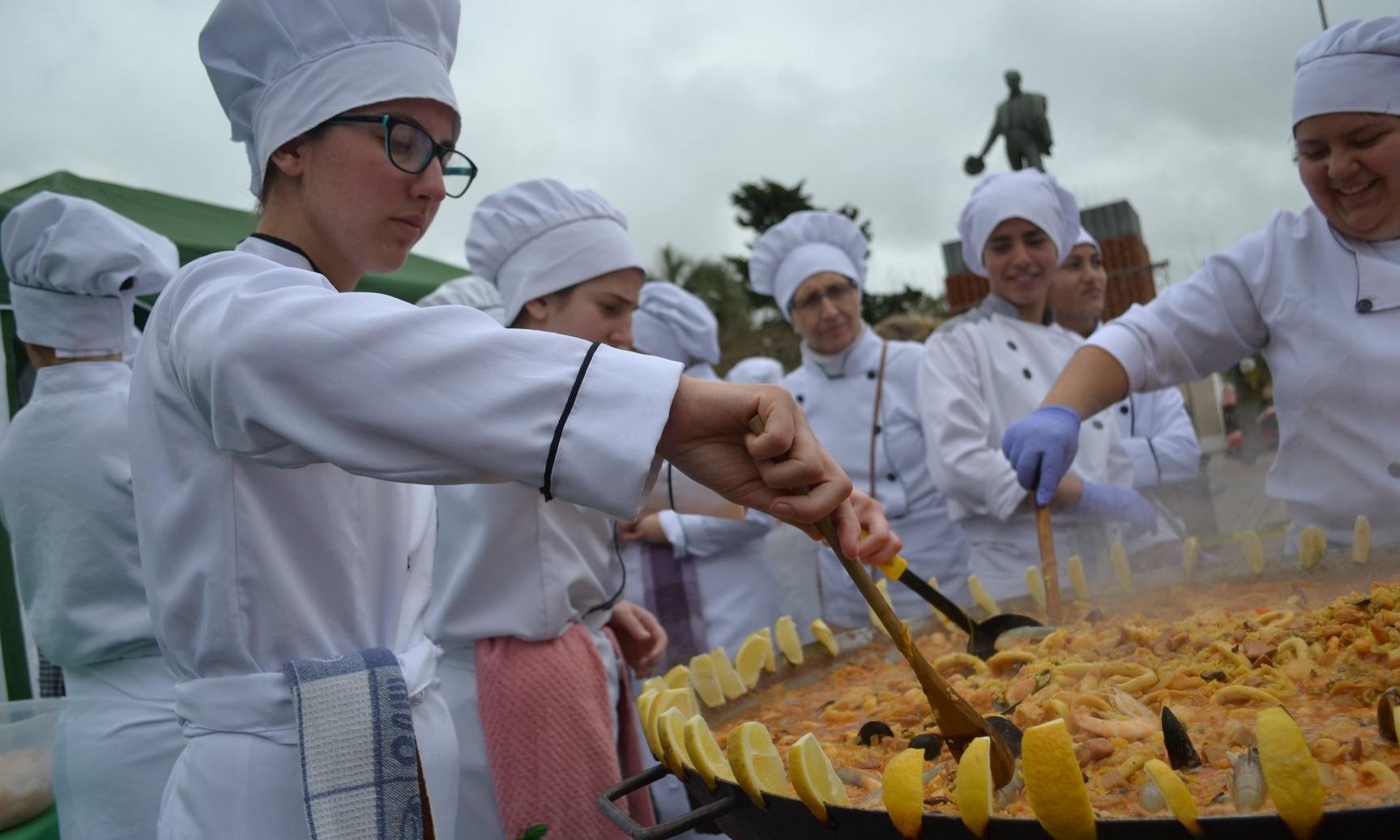 Sabores y Saberes: muestra interactiva gastronómica en la Escuela Técnica de Trinidad