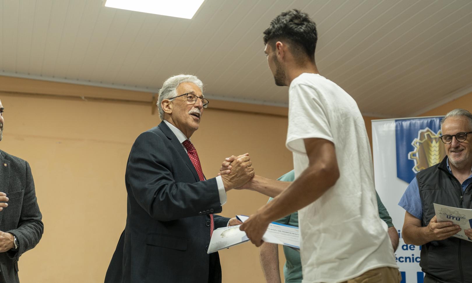 Recibieron sus certificados la primera generación de la capacitación sanitaria de UTU en Ituzaingó