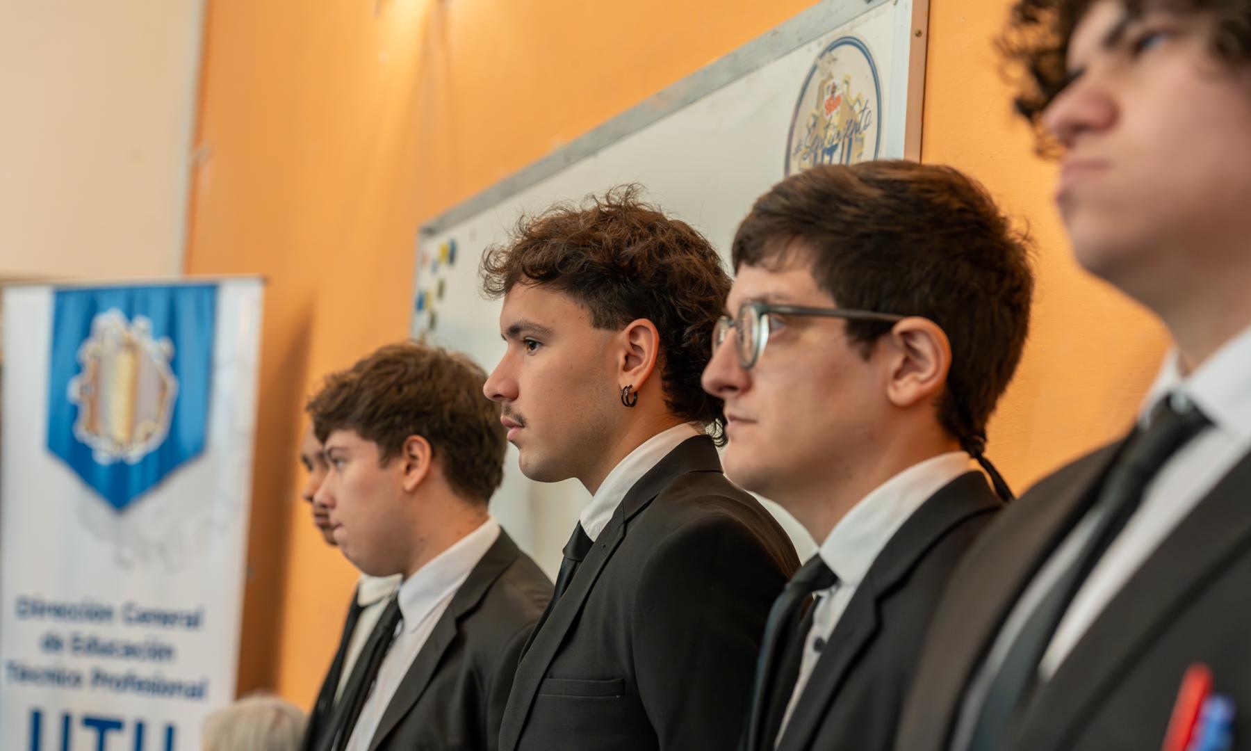 Lanzamiento del tercer certamen nacional interescolar de mozos y barman