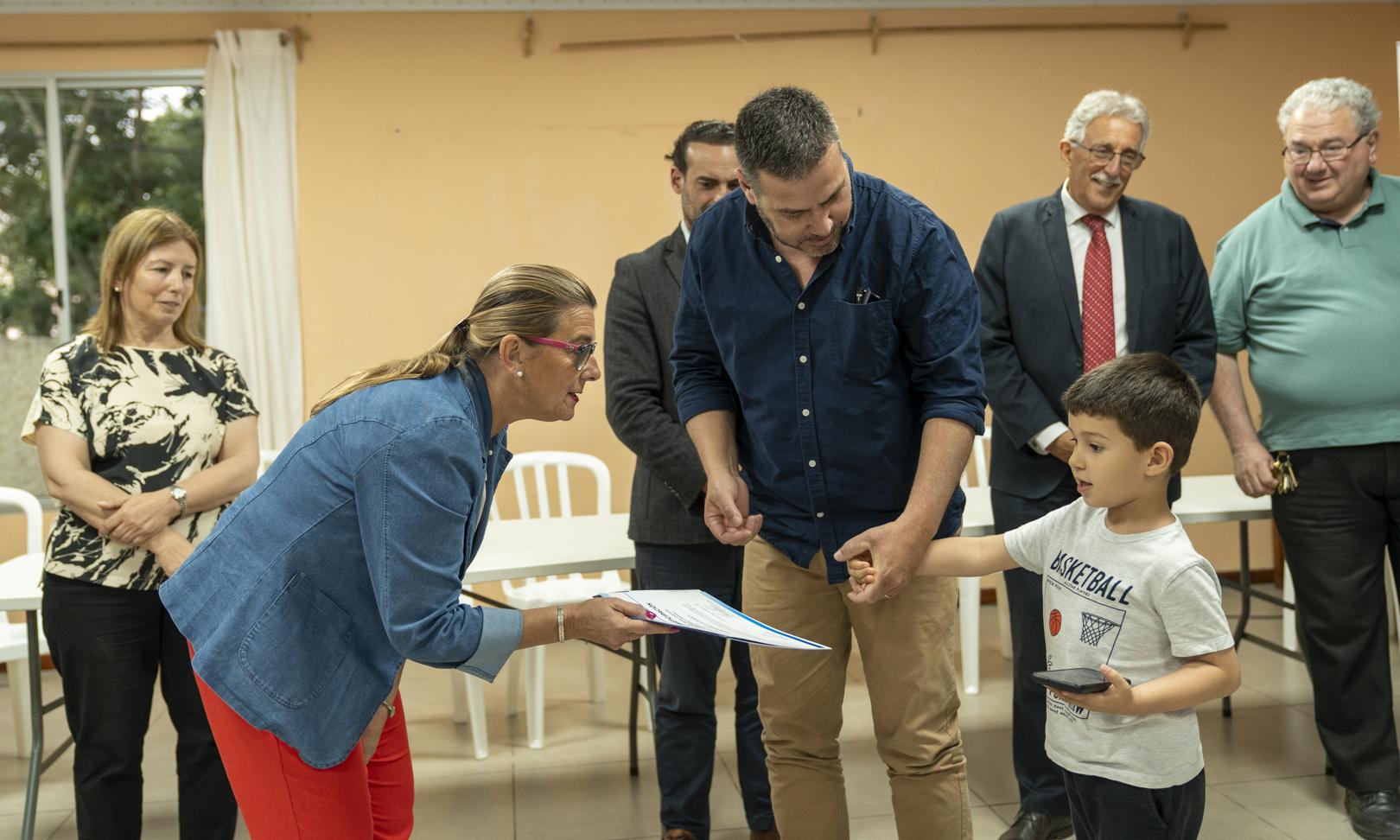 Recibieron sus certificados la primera generación de la capacitación sanitaria de UTU en Ituzaingó