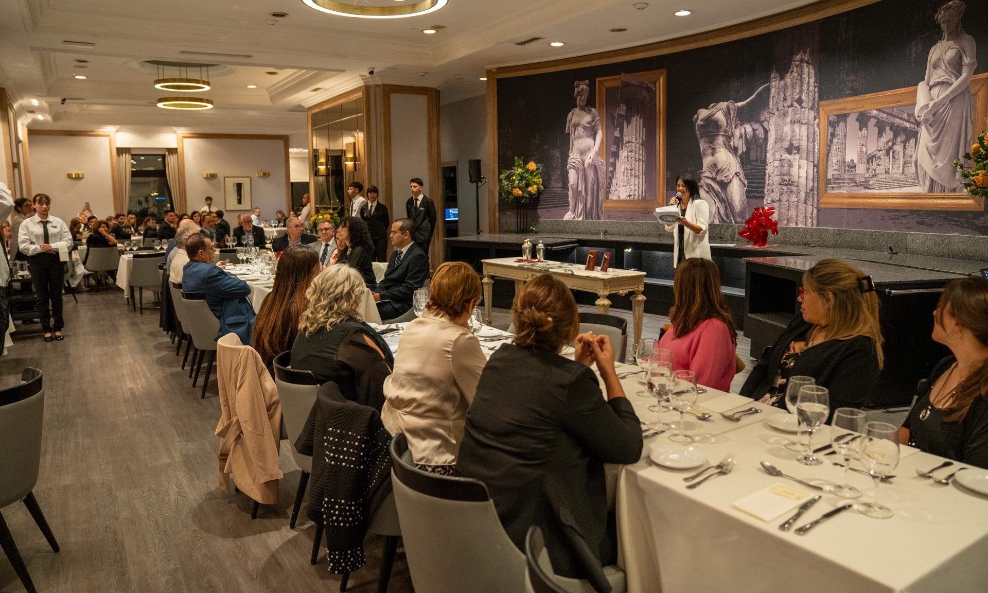 Gastronomía y sala bar a la altura de los más exigentes