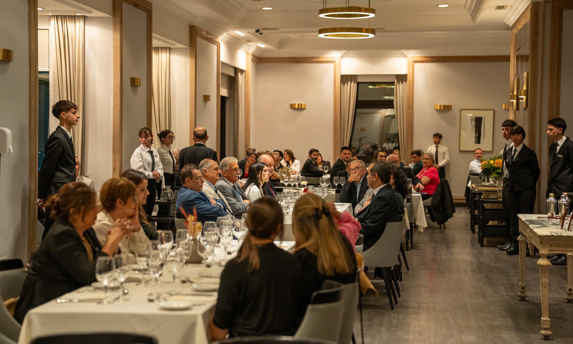 Gastronomía y sala bar a la altura de los más exigentes