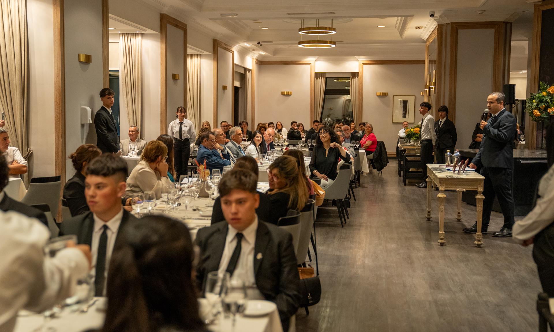 Gastronomía y sala bar a la altura de los más exigentes