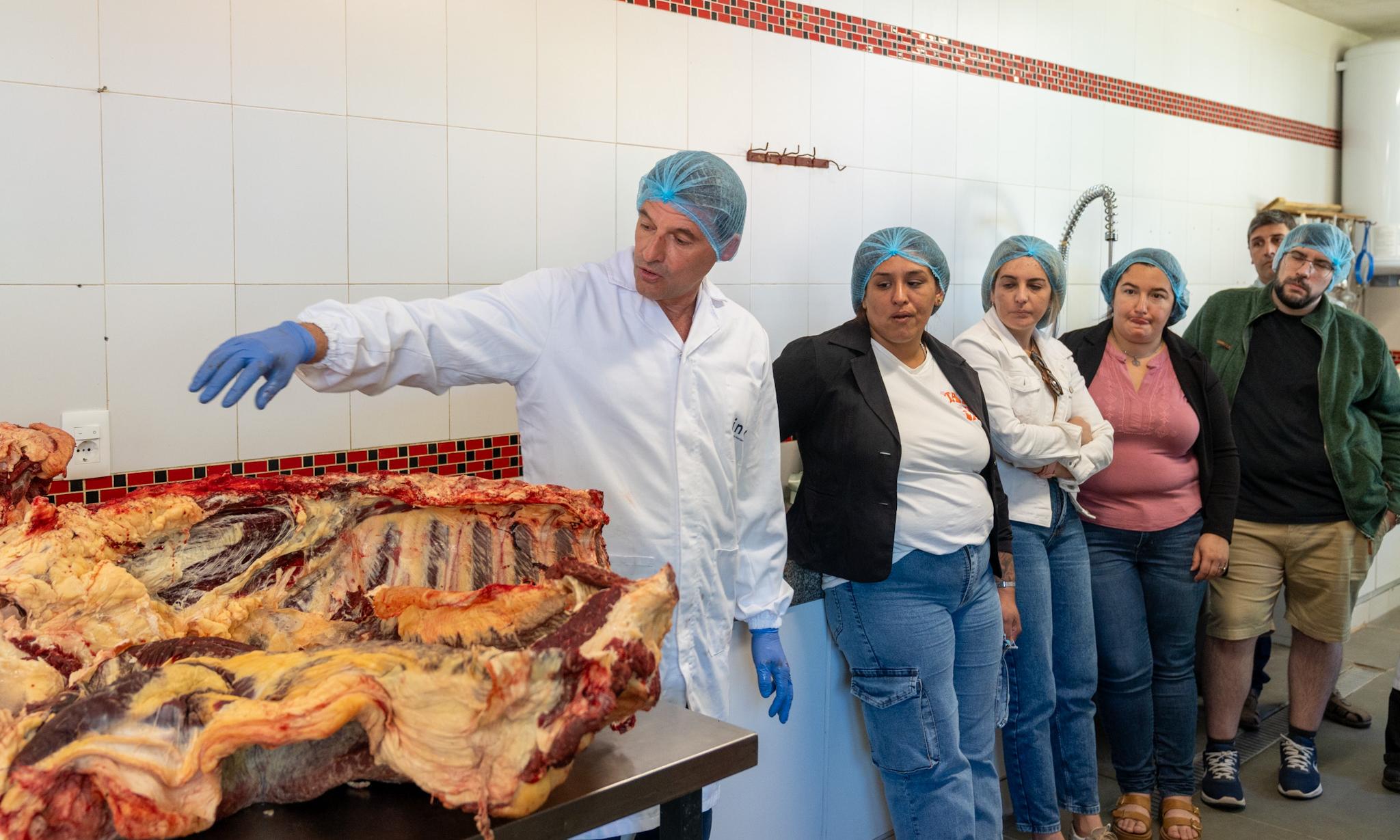 Profesionalizando al personal para fortalecer los servicios de alimentación de UTU 