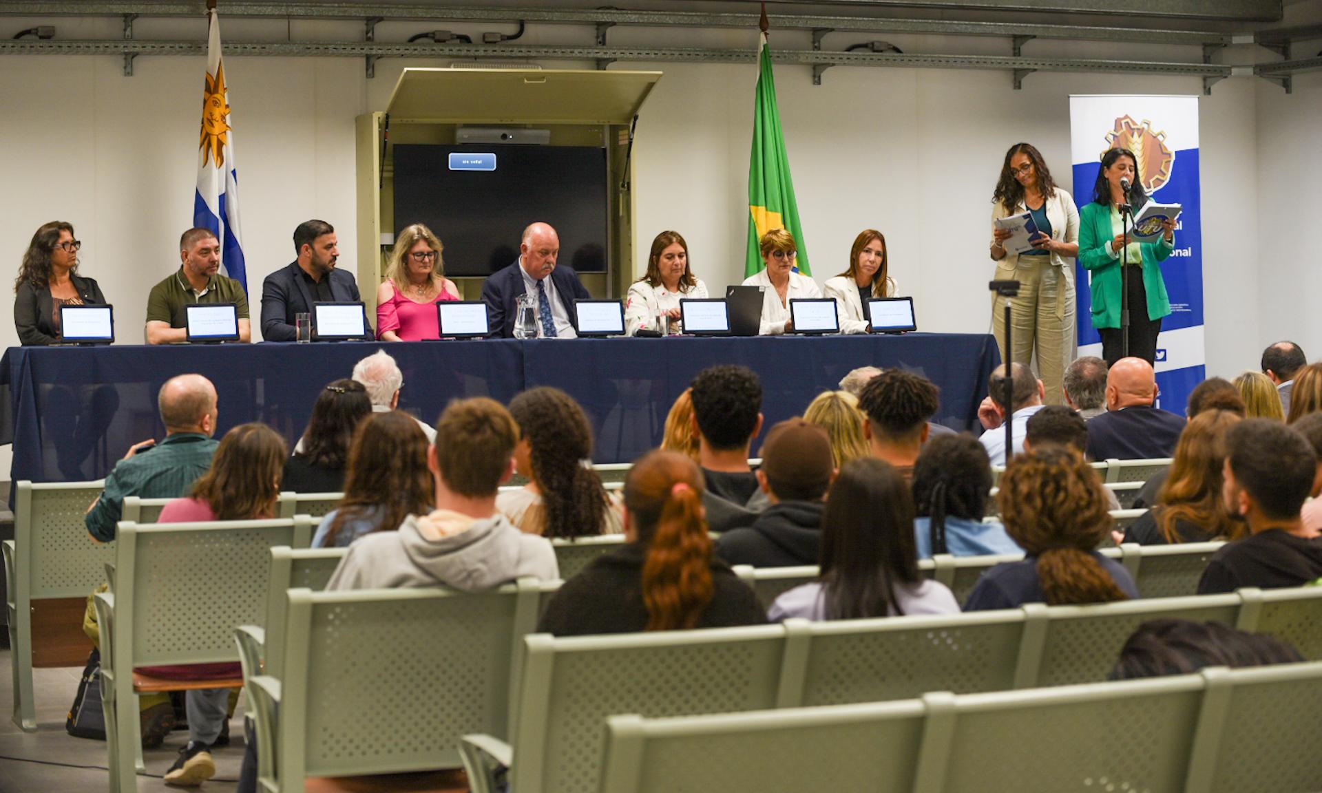 Lanzamiento de la propuesta binacional en Control Ambiental