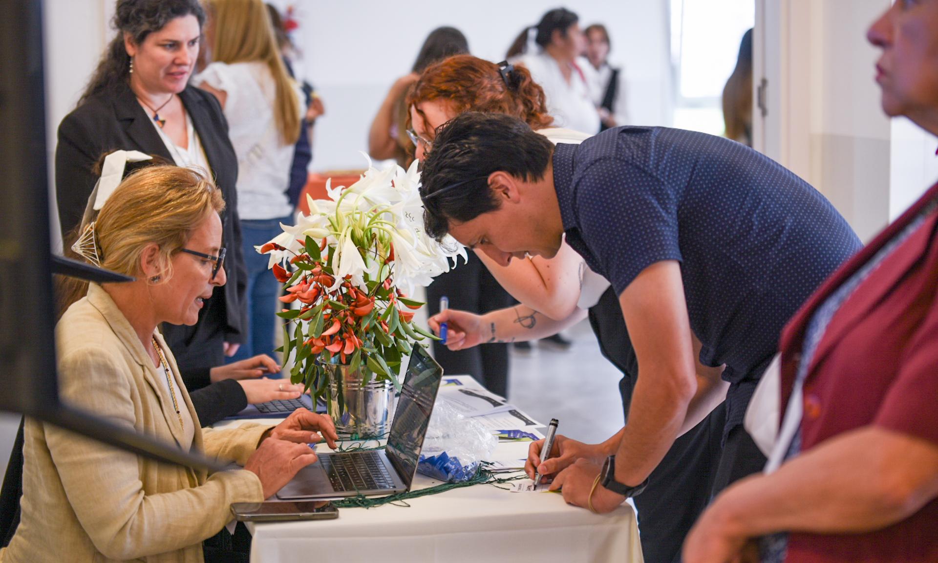 Reflexión y aprendizaje: estudiantes y expertos analizaron el turismo de ahora y del futuro