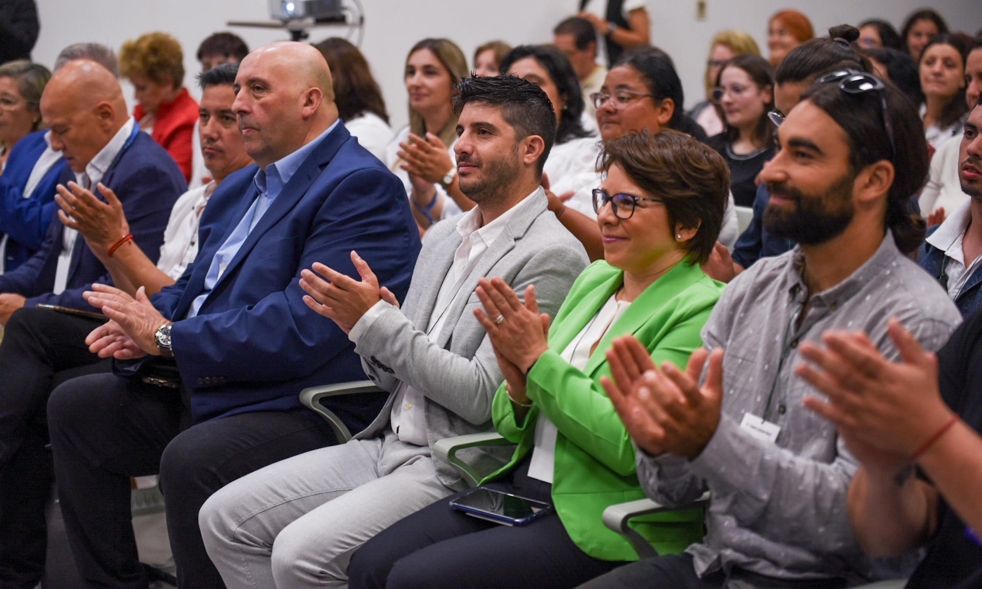 Reflexión y aprendizaje: estudiantes y expertos analizaron el turismo de ahora y del futuro