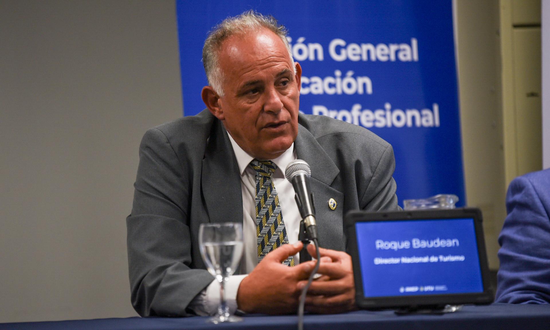 Reflexión y aprendizaje: estudiantes y expertos analizaron el turismo de ahora y del futuro