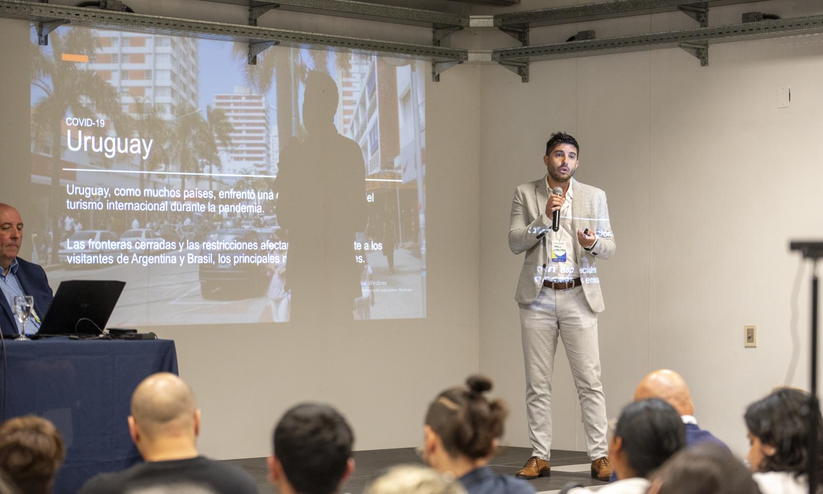 Reflexión y aprendizaje: estudiantes y expertos analizaron el turismo de ahora y del futuro