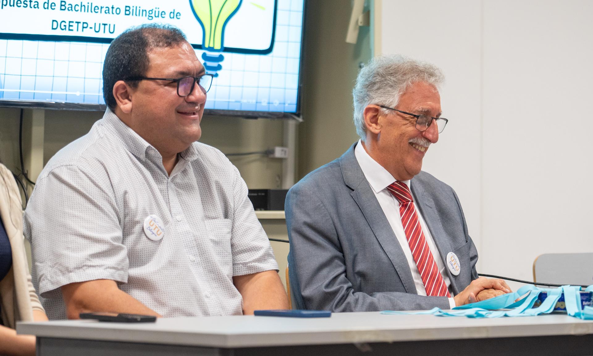 Egresó la primera generación del Bachillerato Bilingüe de Informática, una carrera de primer nivel