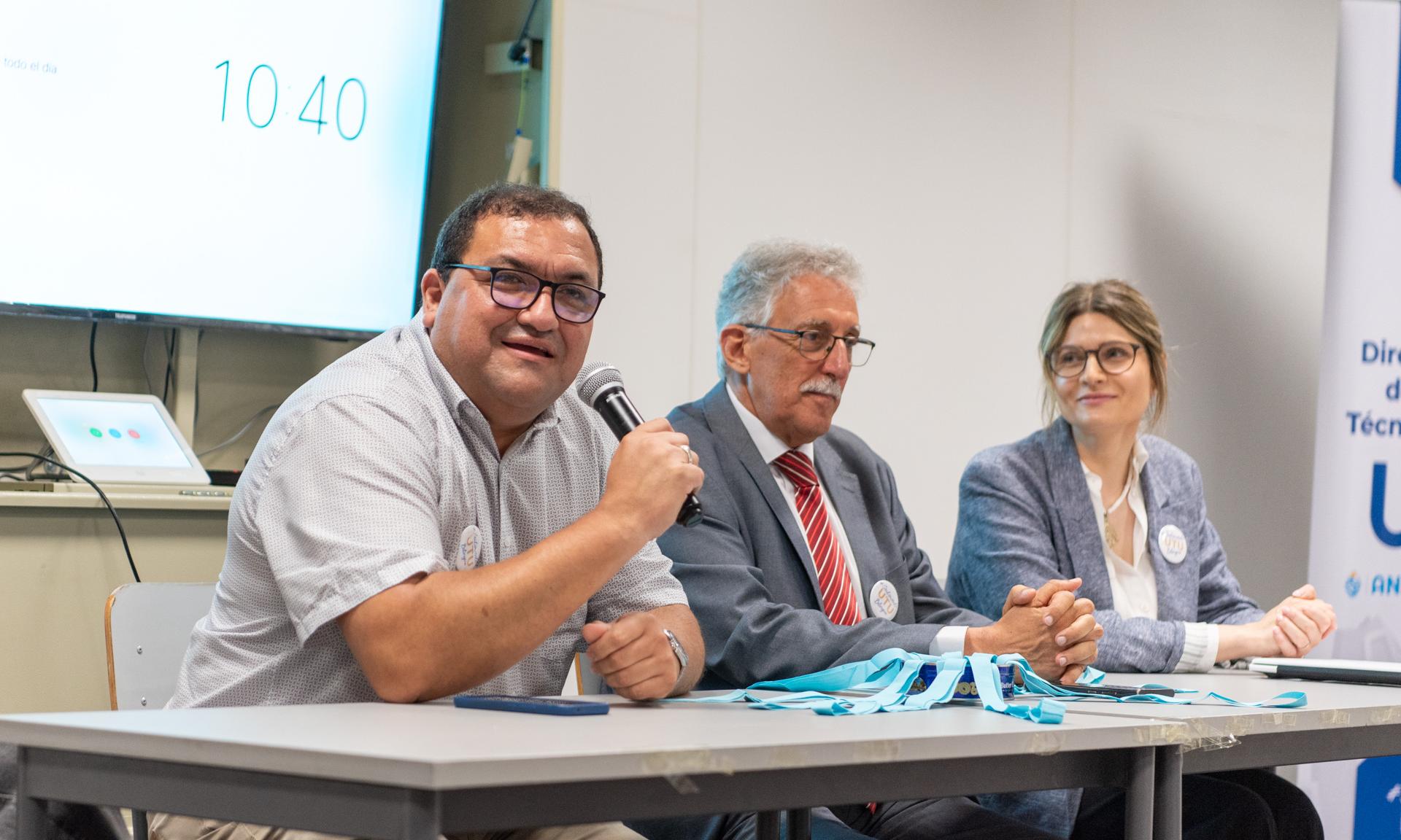 Egresó la primera generación del Bachillerato Bilingüe de Informática, una carrera de primer nivel
