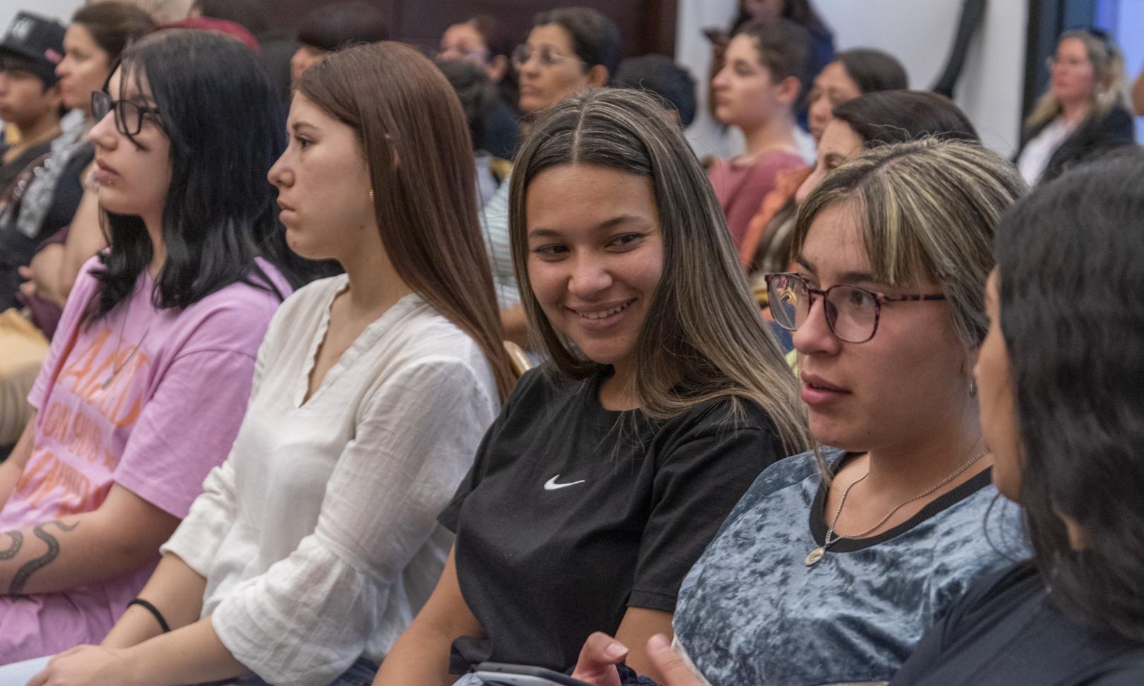 La historia de un siglo y sesenta fotos: la muestra y el libro de UTU se presentaron en Durazno
