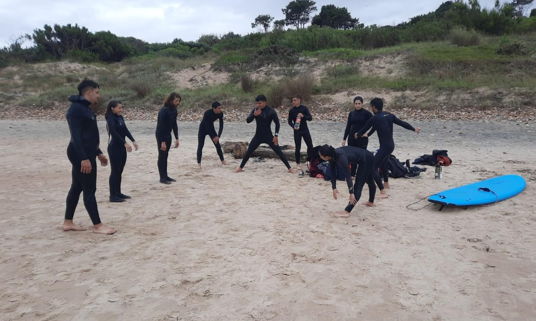 UTU junto a organizaciones de Maldonado hicieron posible que estudiantes de San Carlos realizaran surf por primera vez 