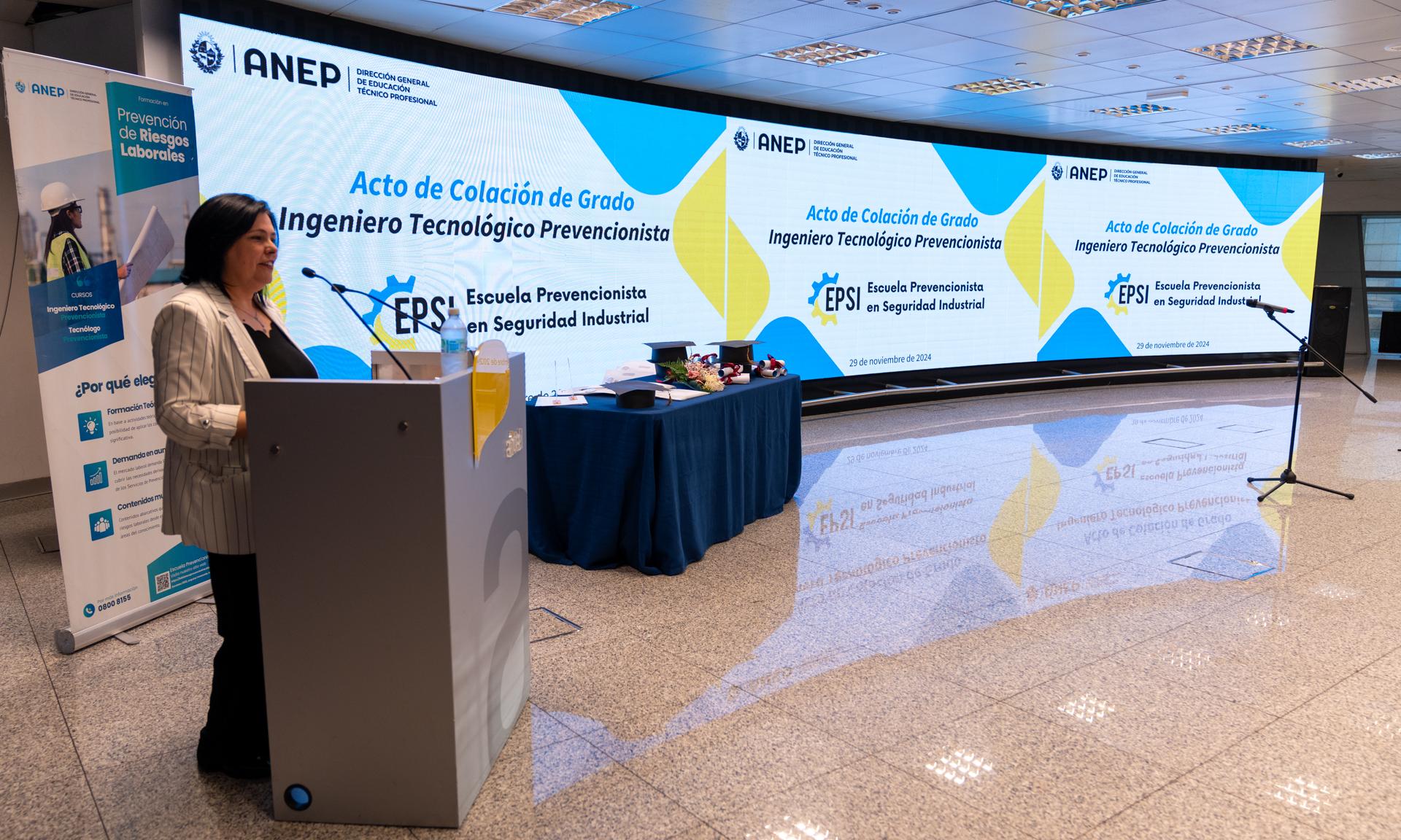 Formando profesionales altamente capacitados: egresaron nuevos Ingenieros Tecnológicos Prevencionistas