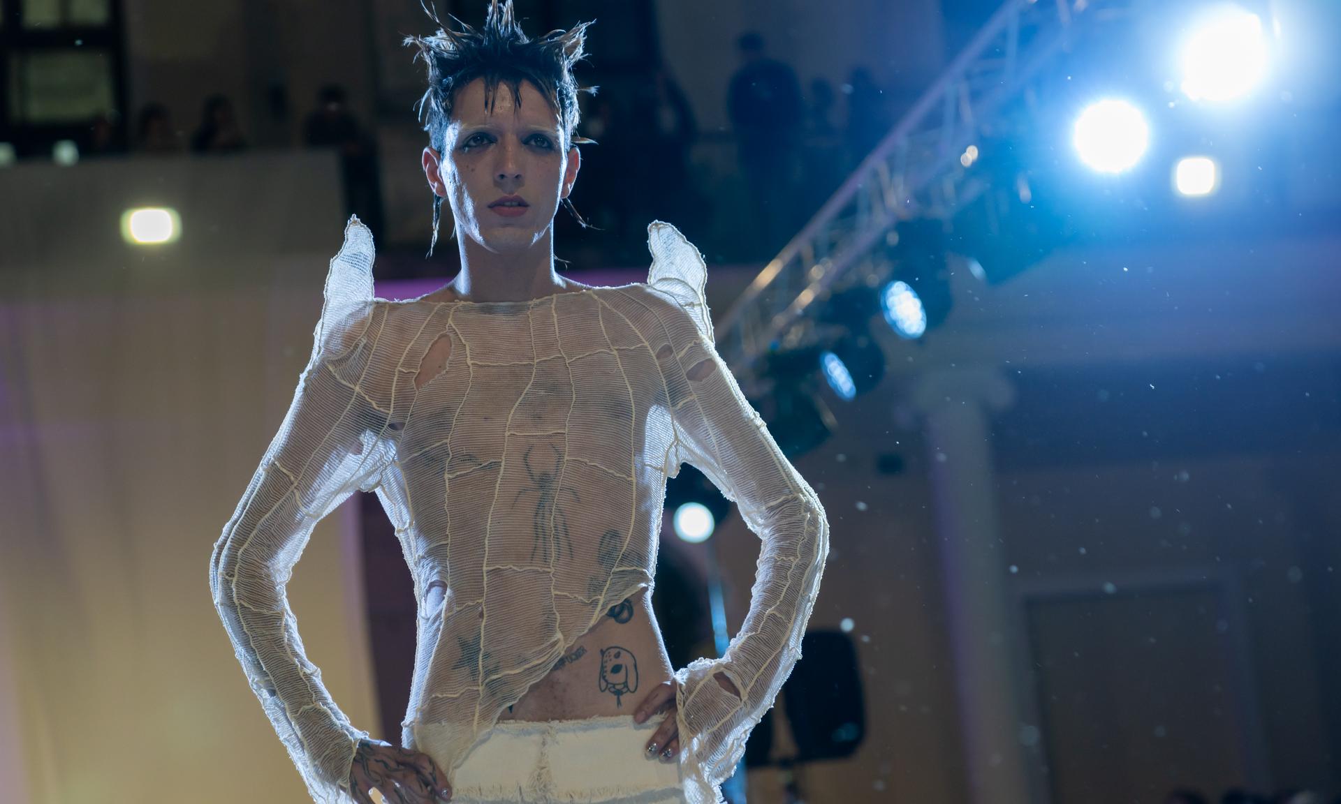 Un desfile de alto nivel para mostrar todo lo confeccionado en el año  en UTU Palermo  