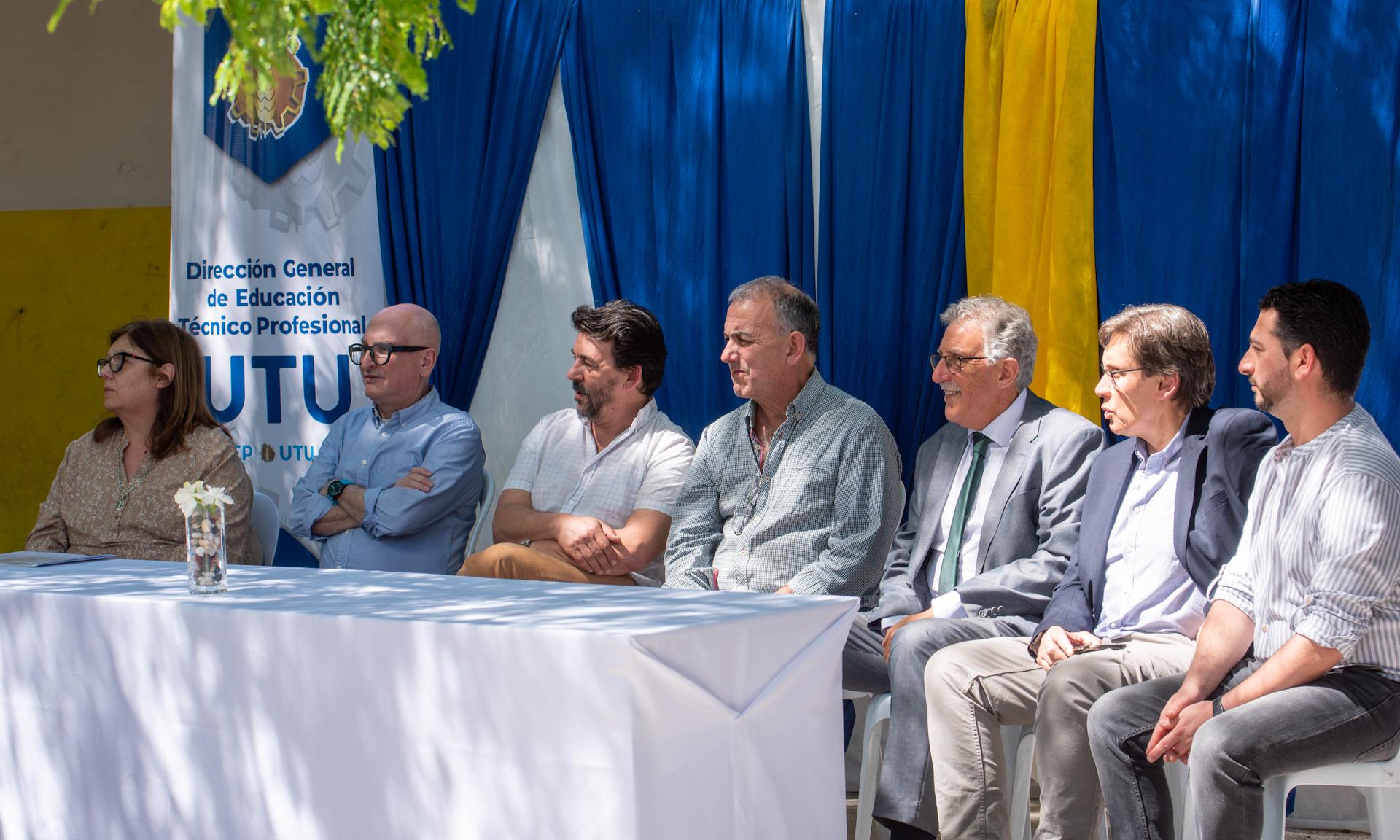 Entrega de certificados en Durazno de cursos por Mides y UTU: 30% mantiene continuidad educativa
