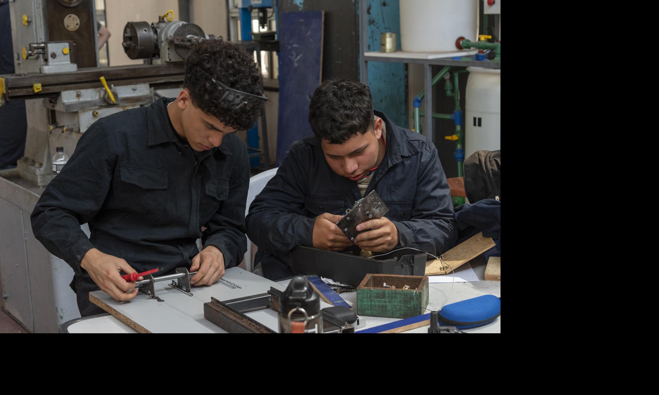 Estudiantes de la Escuela Técnica Arroyo Seco adaptan carros de carnicería para fortalecer la formación en gastronomía