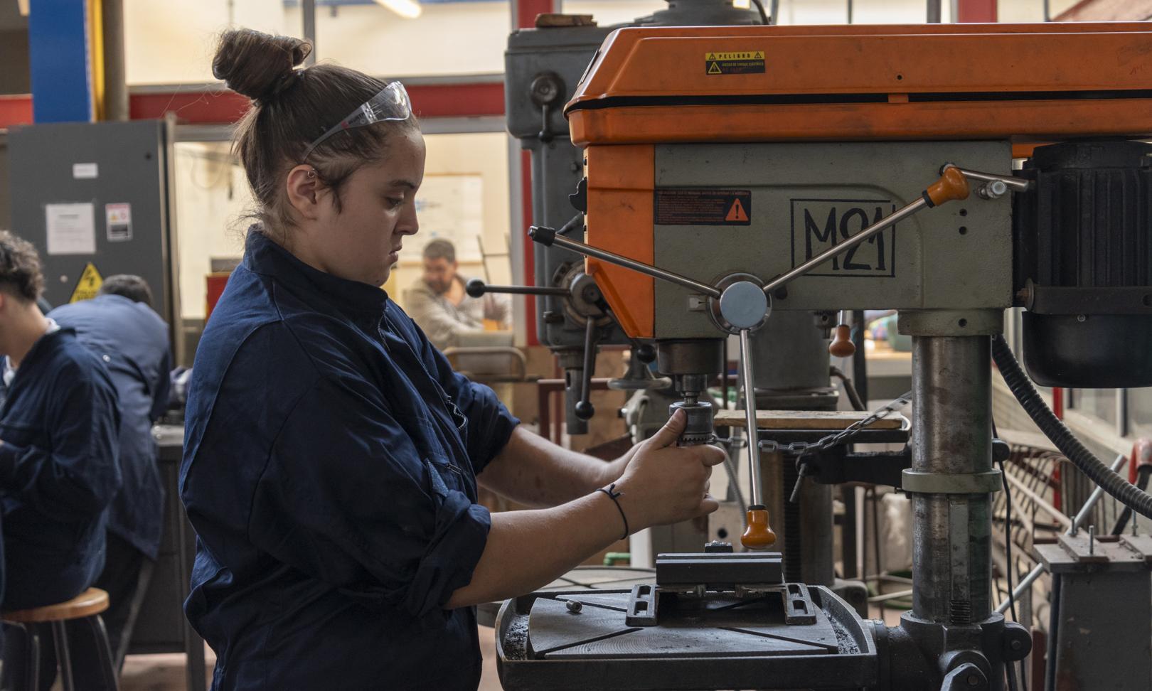 Estudiantes de la Escuela Técnica Arroyo Seco adaptan carros de carnicería para fortalecer la formación en gastronomía