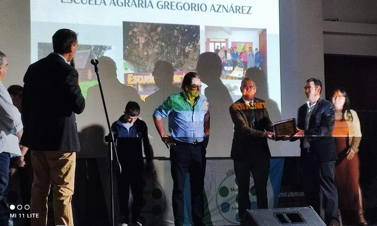 La UTU recibe reconocimiento por una década de compromiso en Gregorio Aznárez