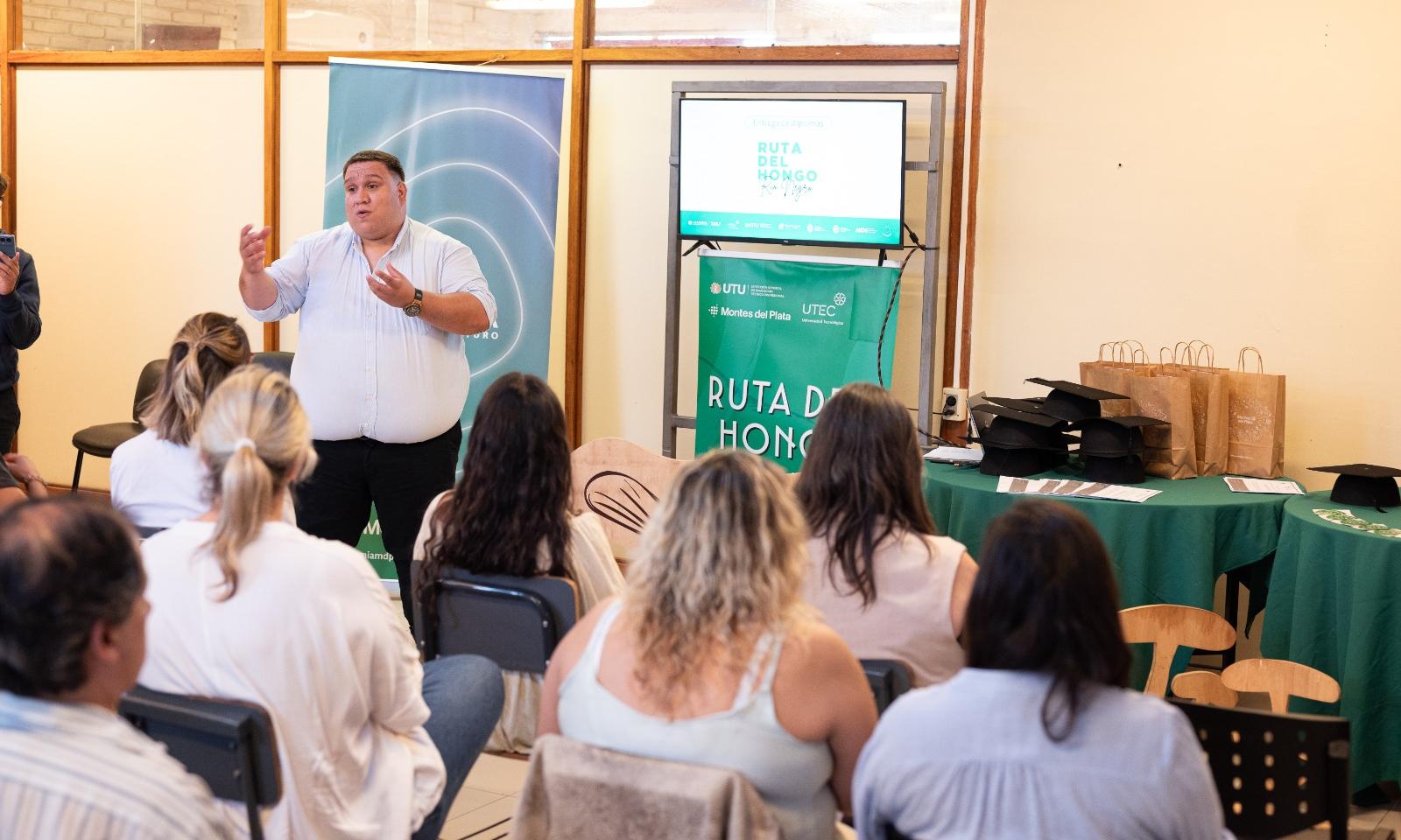 La Ruta del Hongo genera empleo a mujeres jefas de hogar en Río Negro