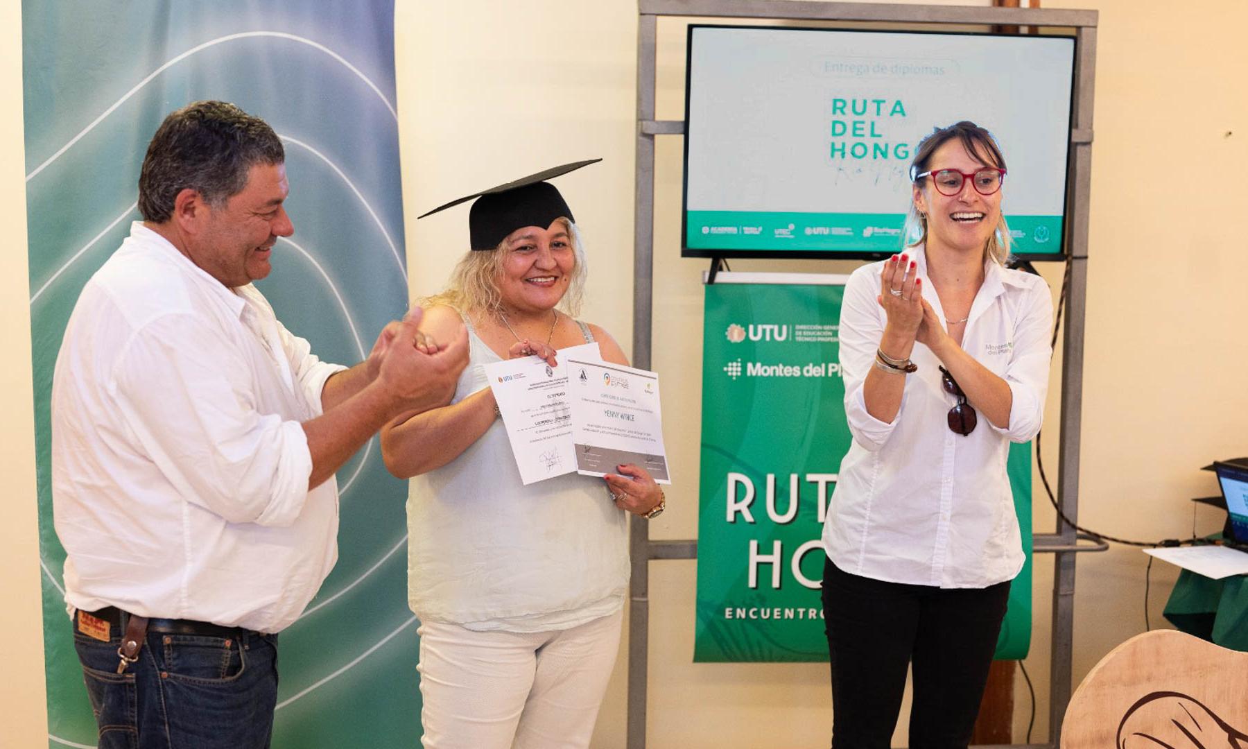 La Ruta del Hongo genera empleo a mujeres jefas de hogar en Río Negro