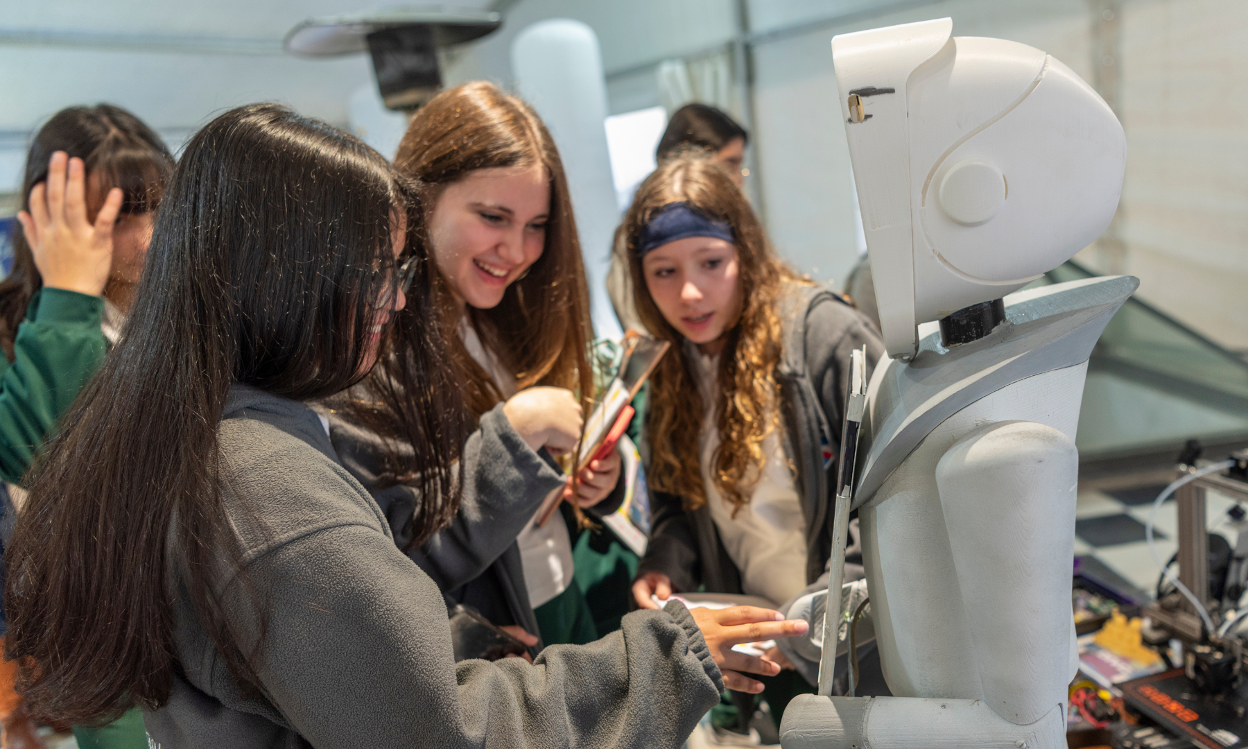Abrirá curso de Robótica y Automatismos en 2025 en Montevideo