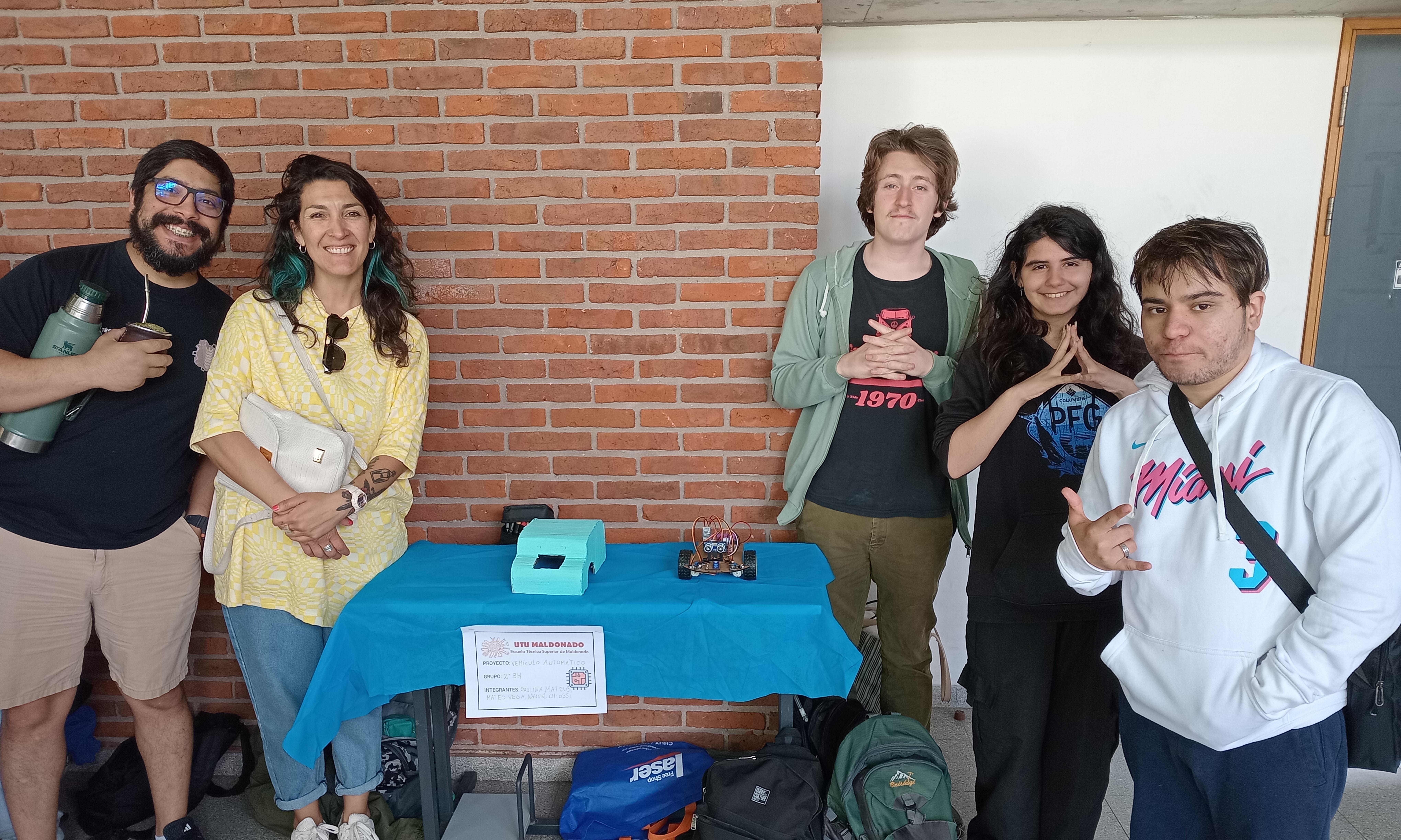 Proyectos de ciencias y robótica unió a estudiantes de Montevideo y Maldonado en la Feria de Intercambio Estudiantil