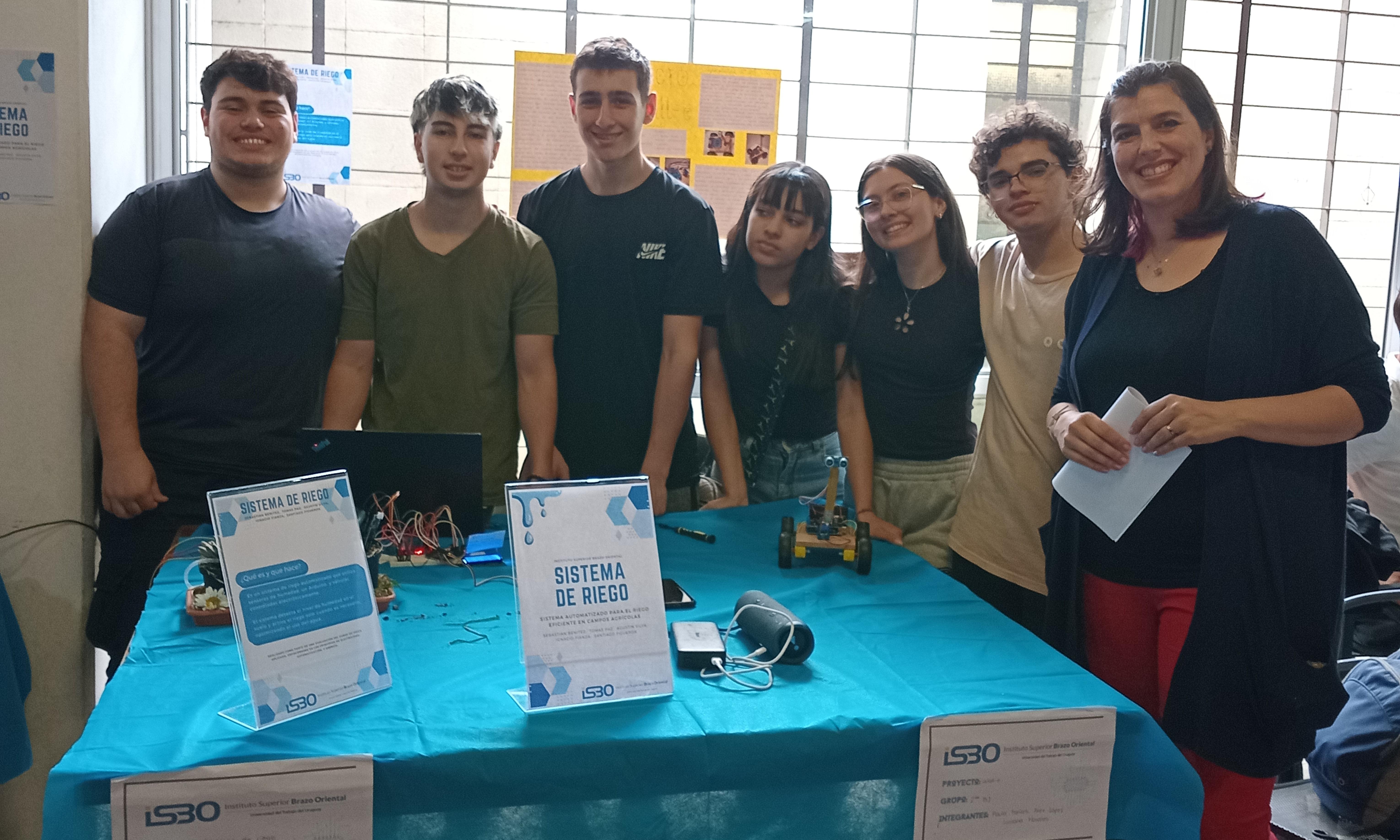 Proyectos de ciencias y robótica unió a estudiantes de Montevideo y Maldonado en la Feria de Intercambio Estudiantil