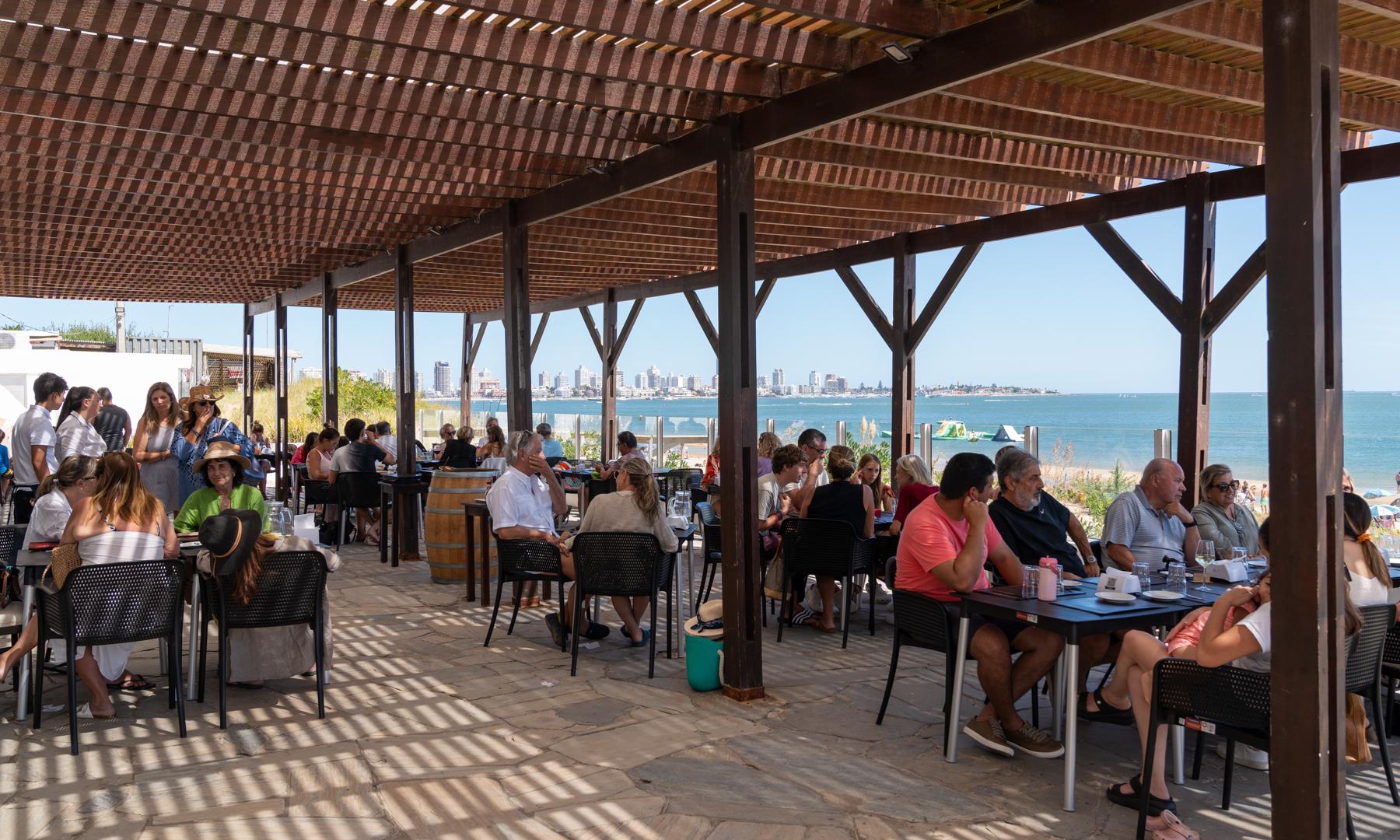 Parador en Punta del Este recibe turistas de todo el mundo en una temporada exitosa que superó expectativas