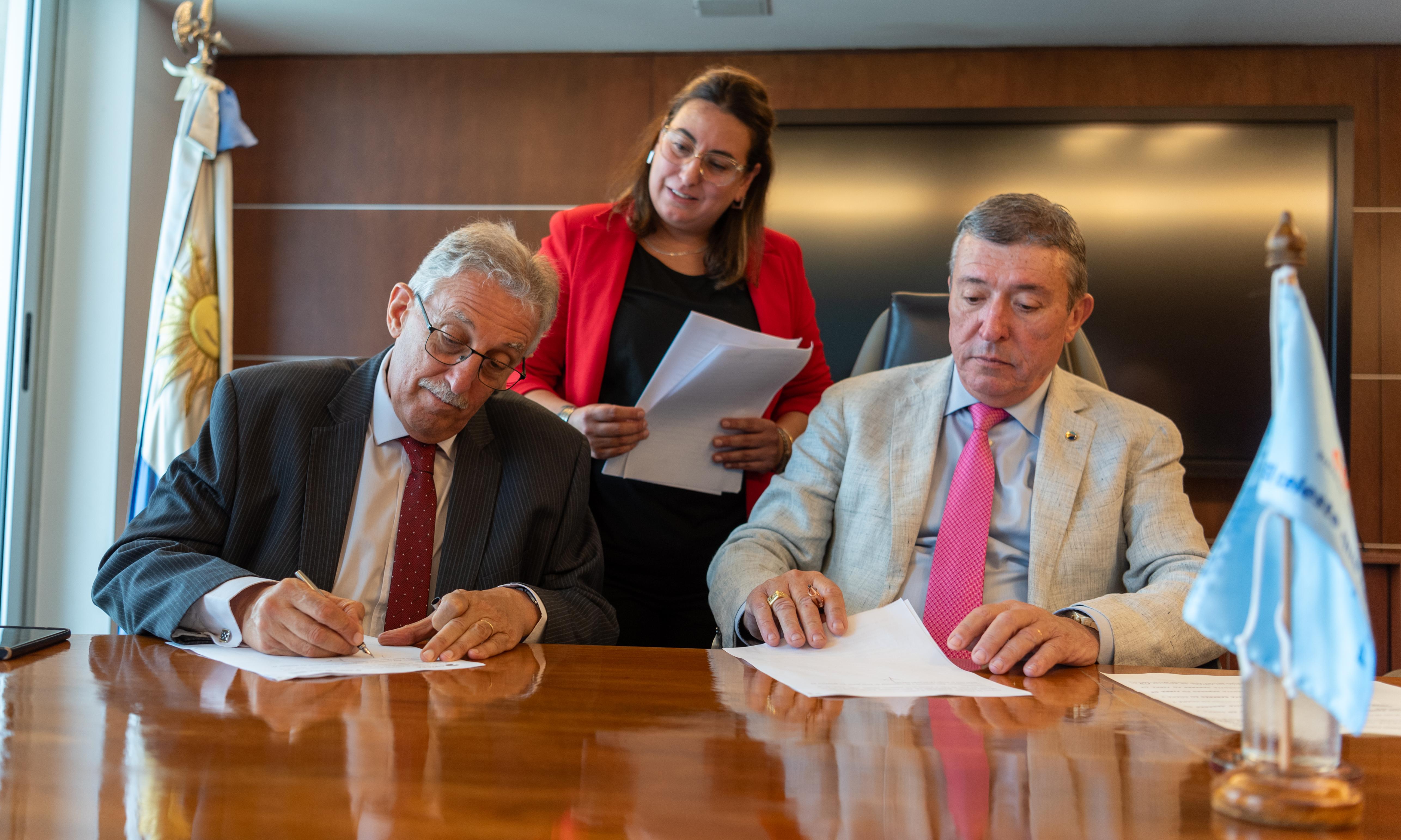 Funcionarios de Cutcsa acreditarán sus saberes a través de UTUFuncionarios de Cutcsa acreditarán sus saberes a través de UTU